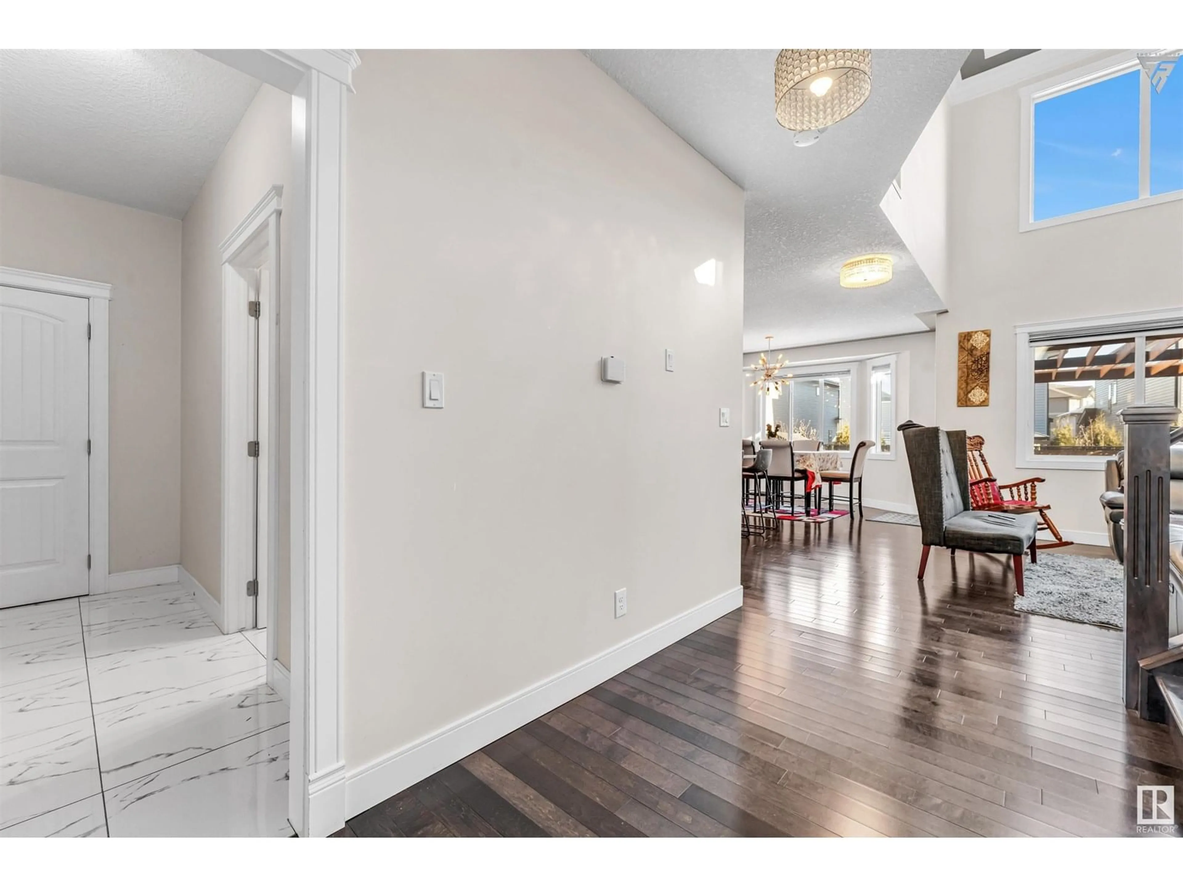 Indoor entryway for NW - 16123 61 ST, Edmonton Alberta T5Y0W6