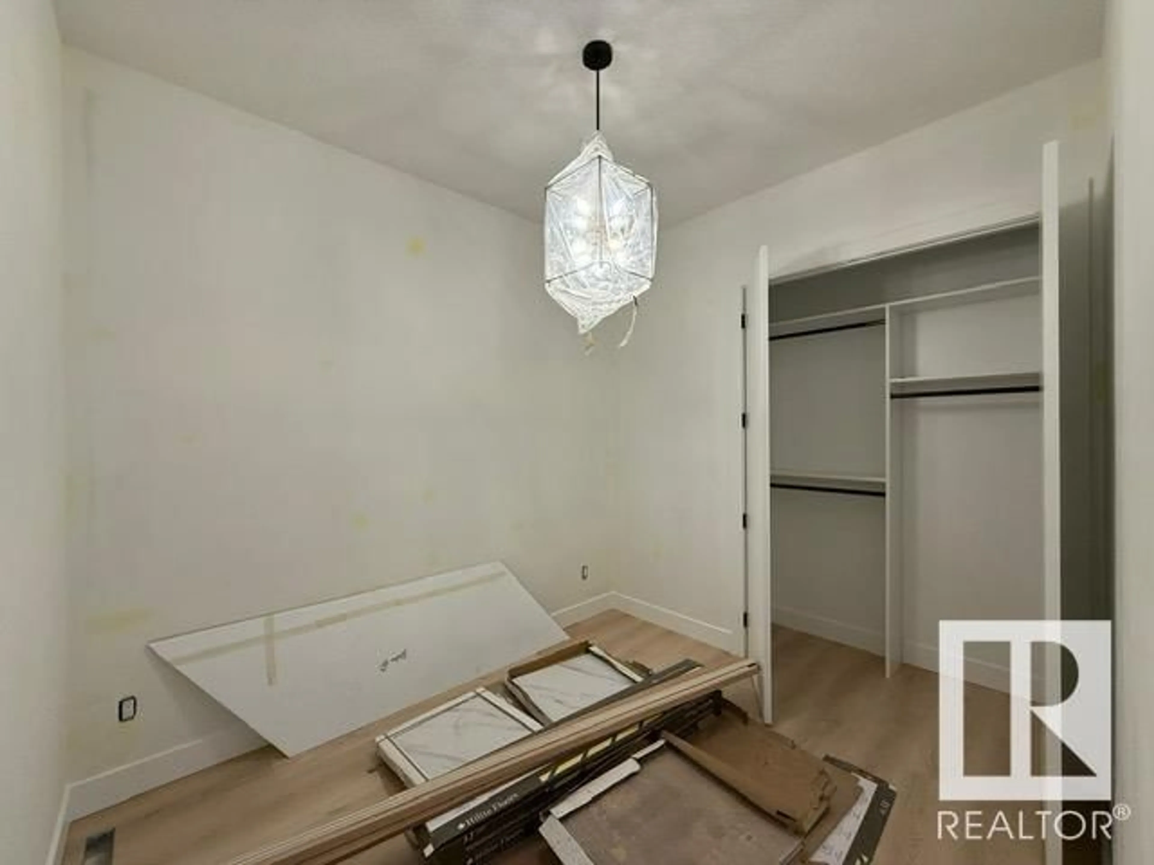 A pic of a room for 1142 GYRFALCON CR, Edmonton Alberta T5S0S5