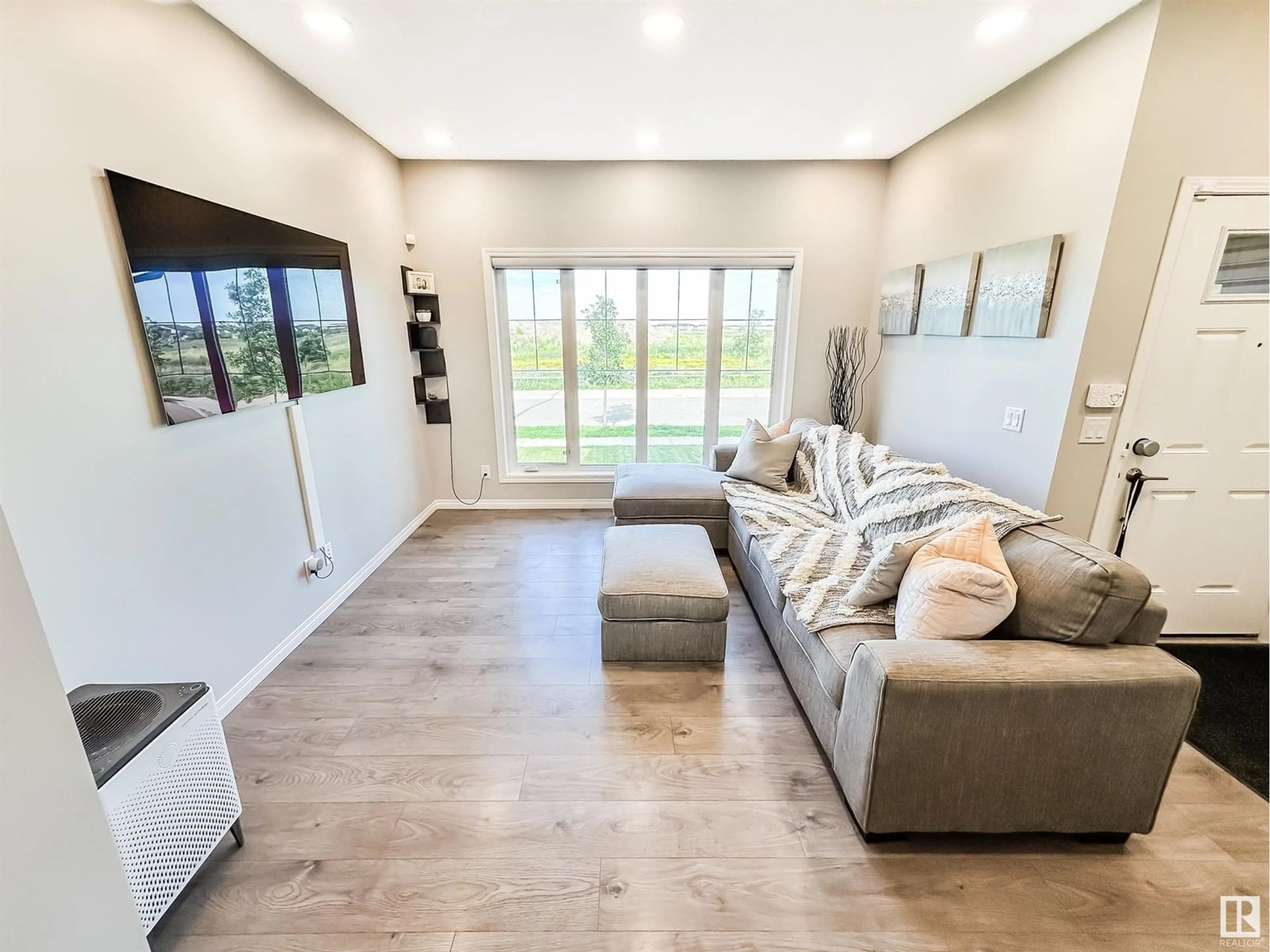 Living room with furniture, unknown for 17484 76 ST, Edmonton Alberta T5Z0R2