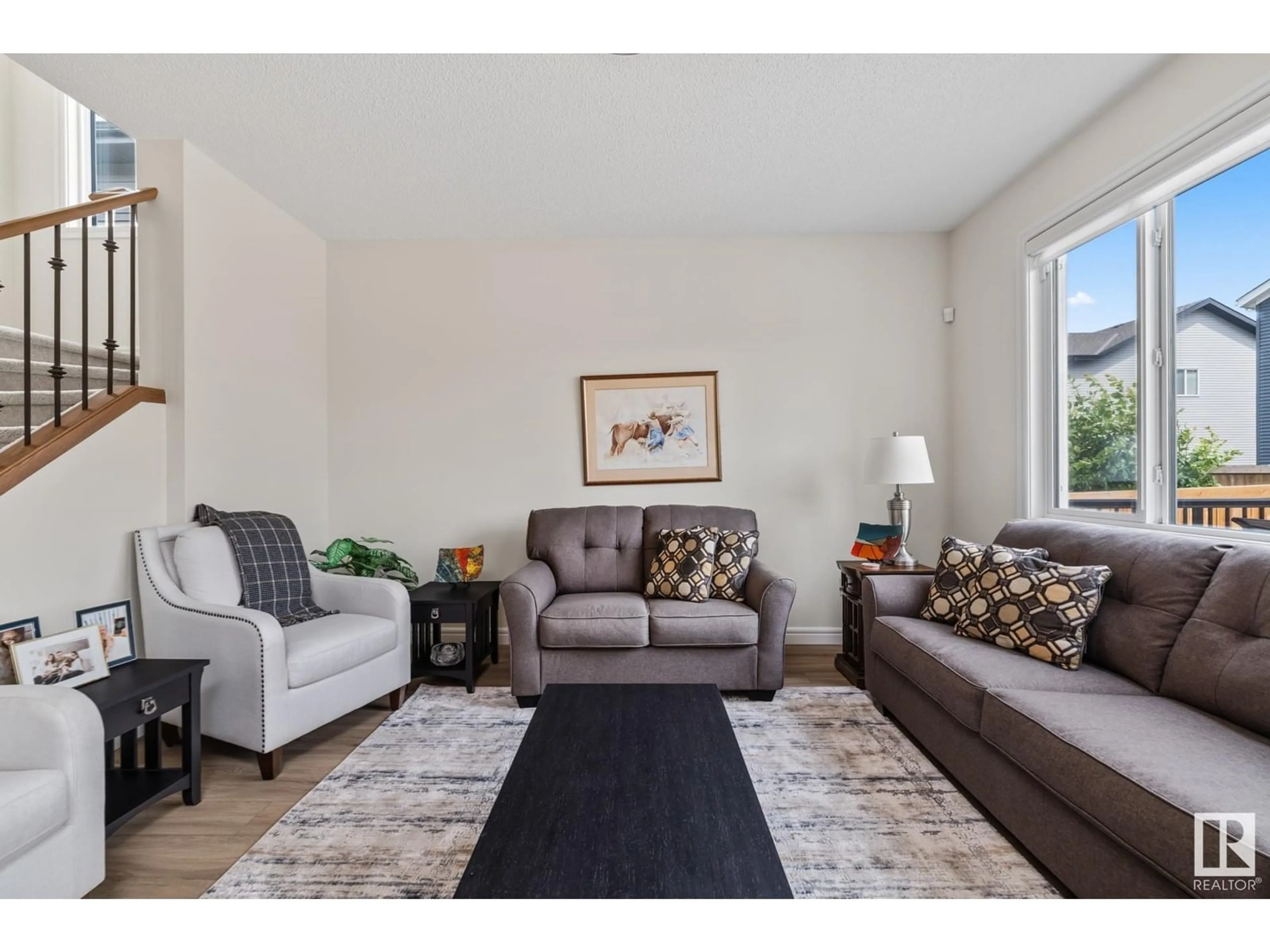 Living room with furniture, unknown for 368 EDGEMONT RD, Edmonton Alberta T6M0Y4