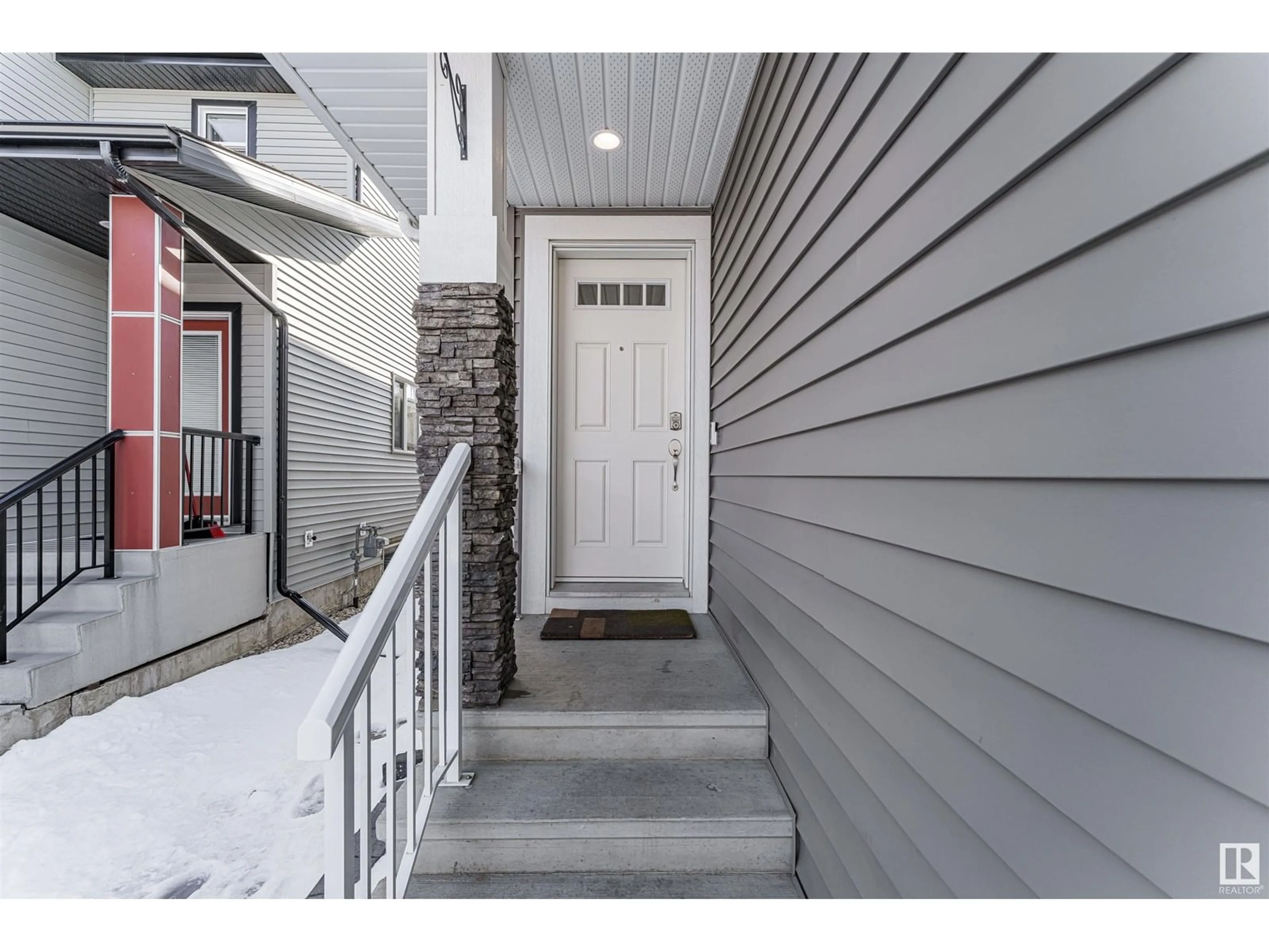 Indoor entryway for 2878 KOSHAL CR, Edmonton Alberta T6W3J8