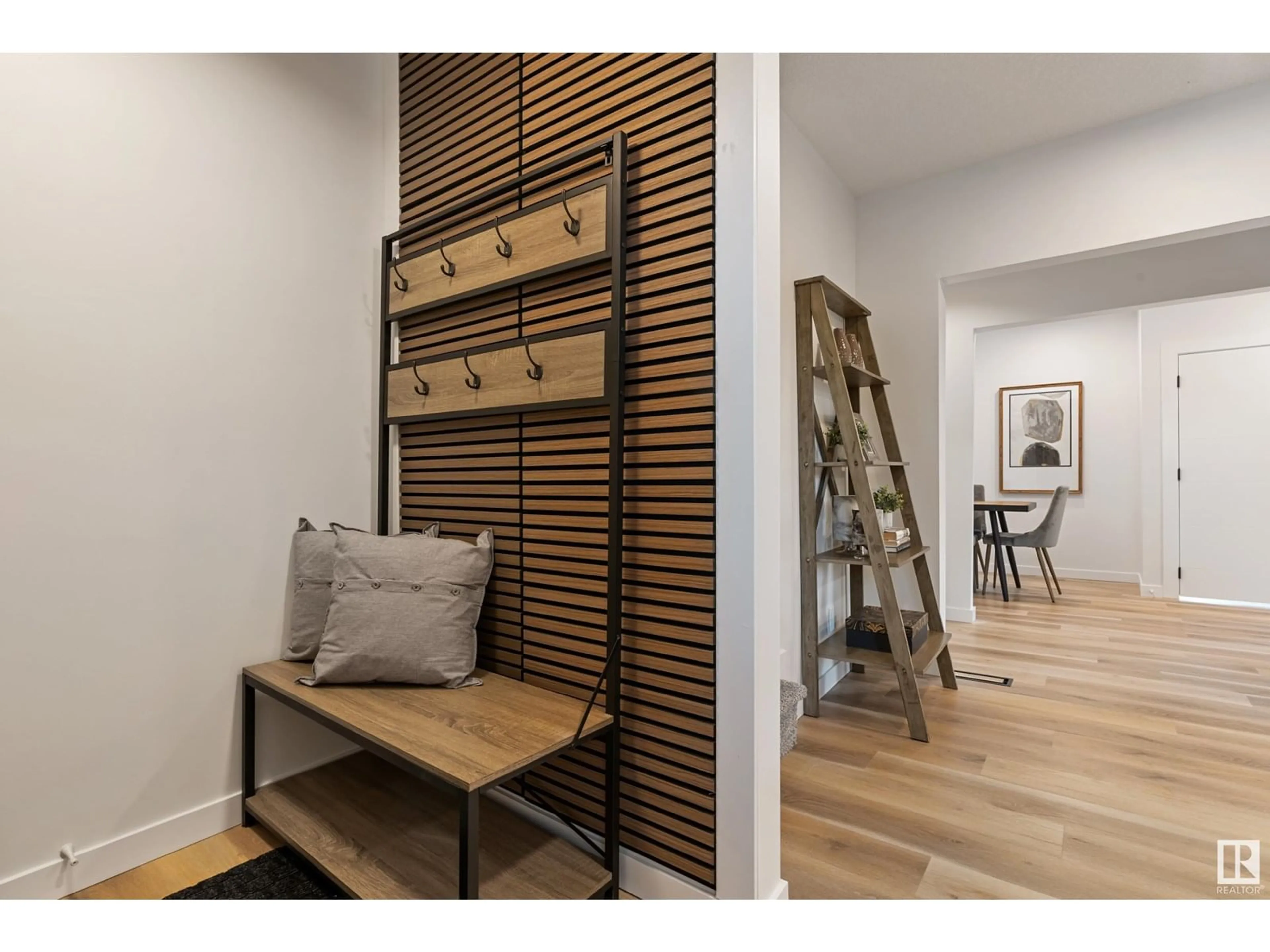 Indoor entryway for 12815 119 AV, Edmonton Alberta T5L2N1