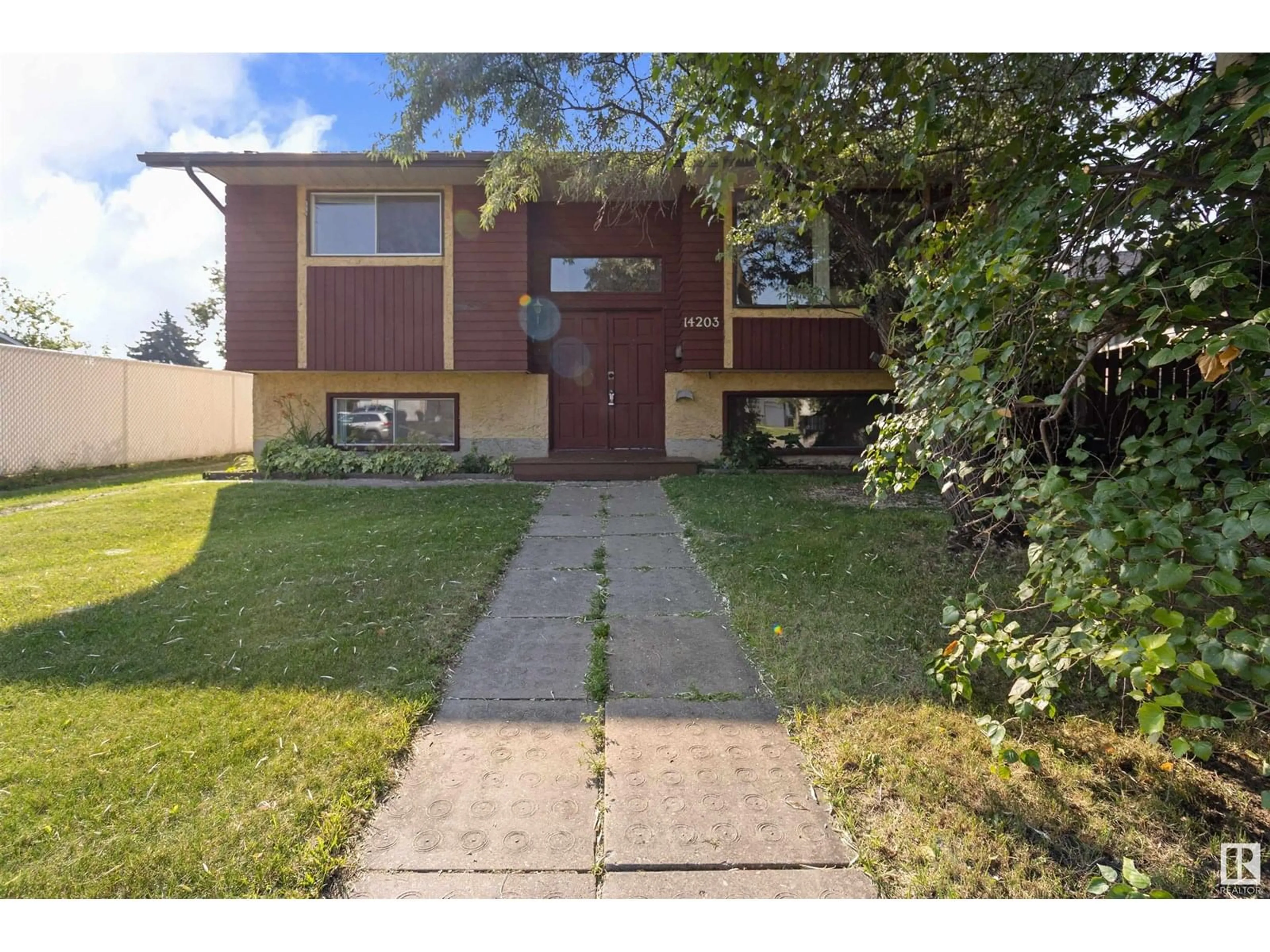 Unknown for NW - 14203 22 ST, Edmonton Alberta T5Y1E4