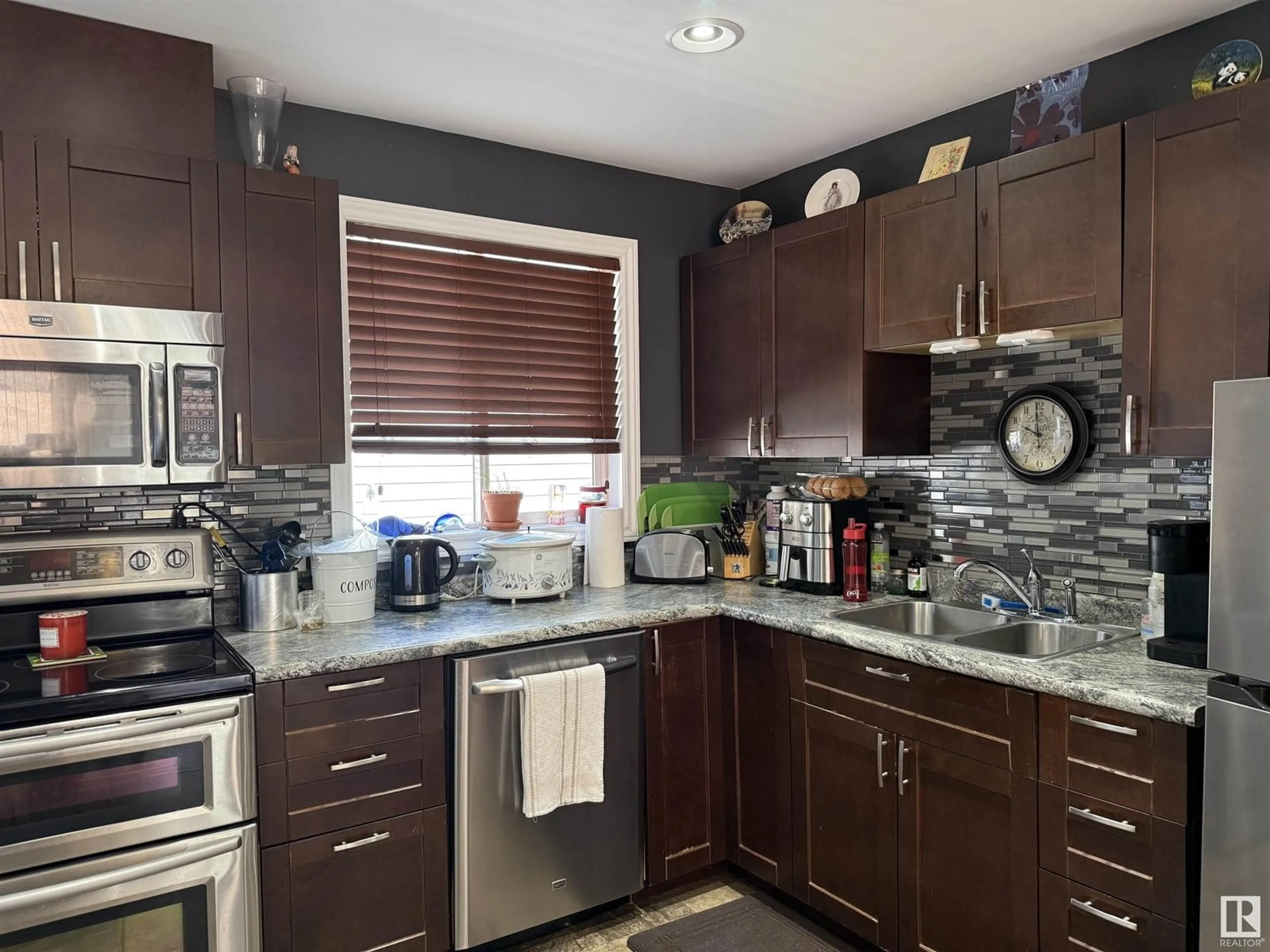 Unknown for NW - 13132 135 ST, Edmonton Alberta T5L1Y5
