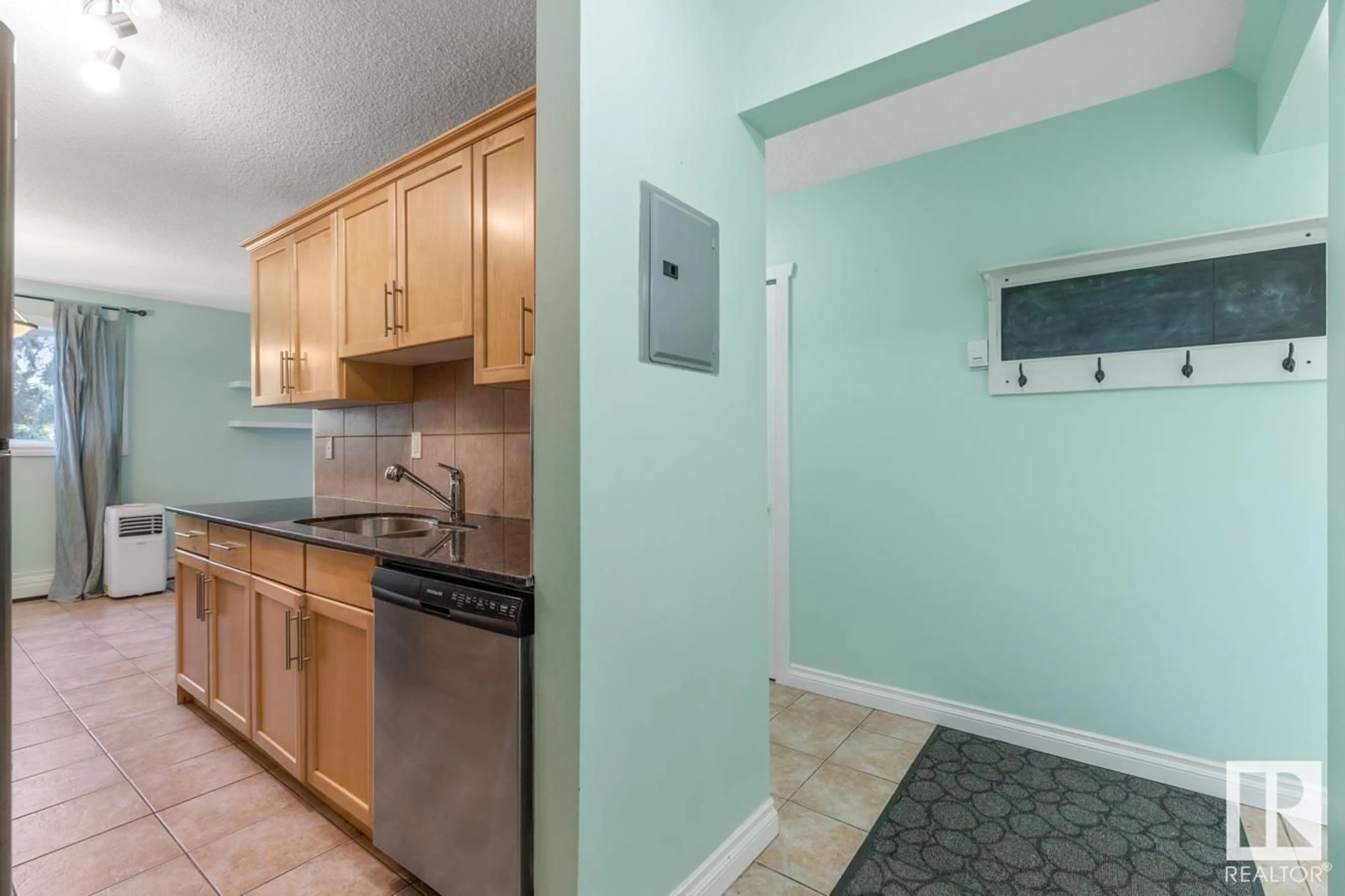 Standard kitchen, unknown for #309 - 8215 83 AV, Edmonton Alberta T6C1A7