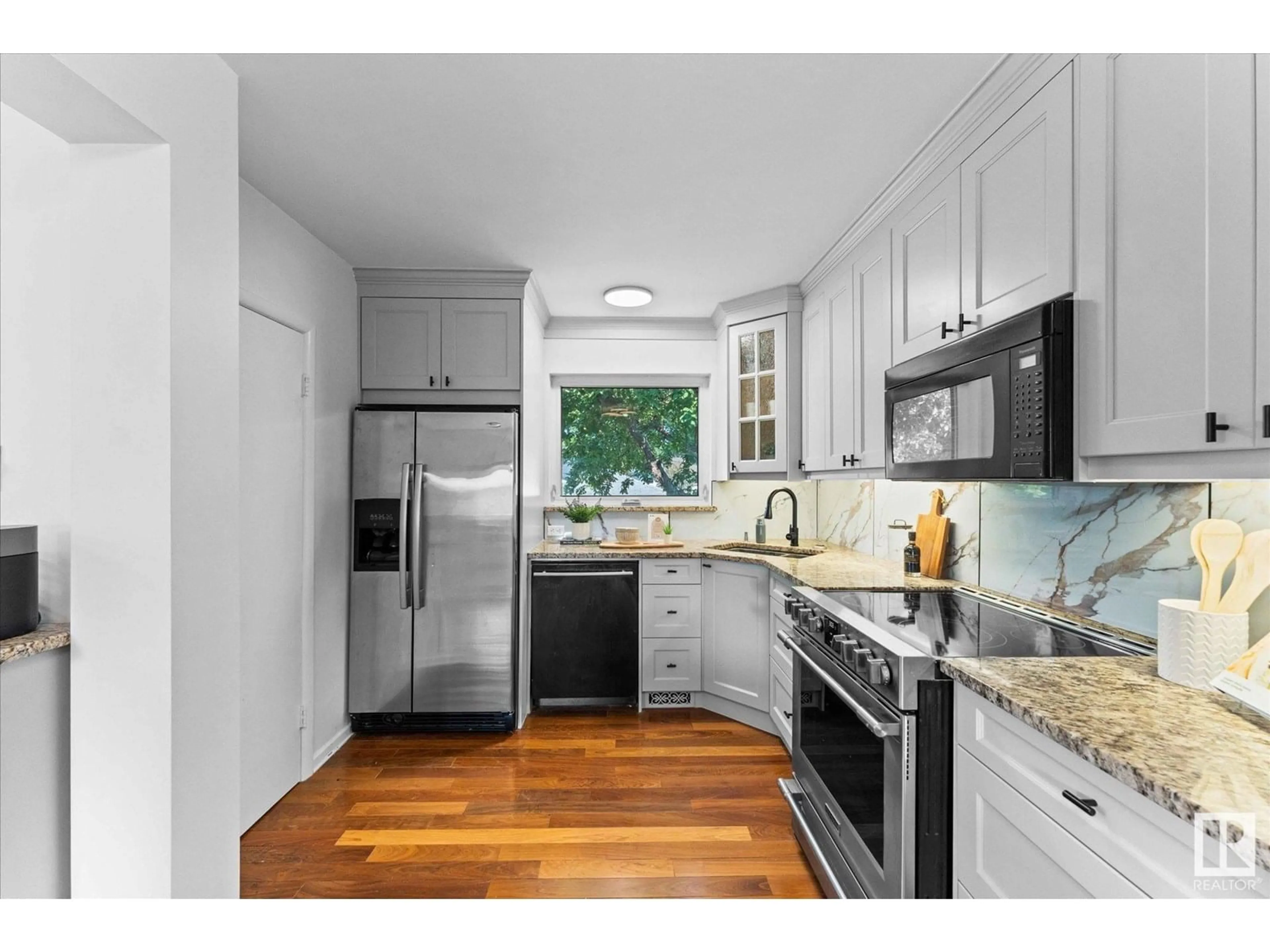 Standard kitchen, unknown for NW - 10112 81 ST, Edmonton Alberta T6A3K5