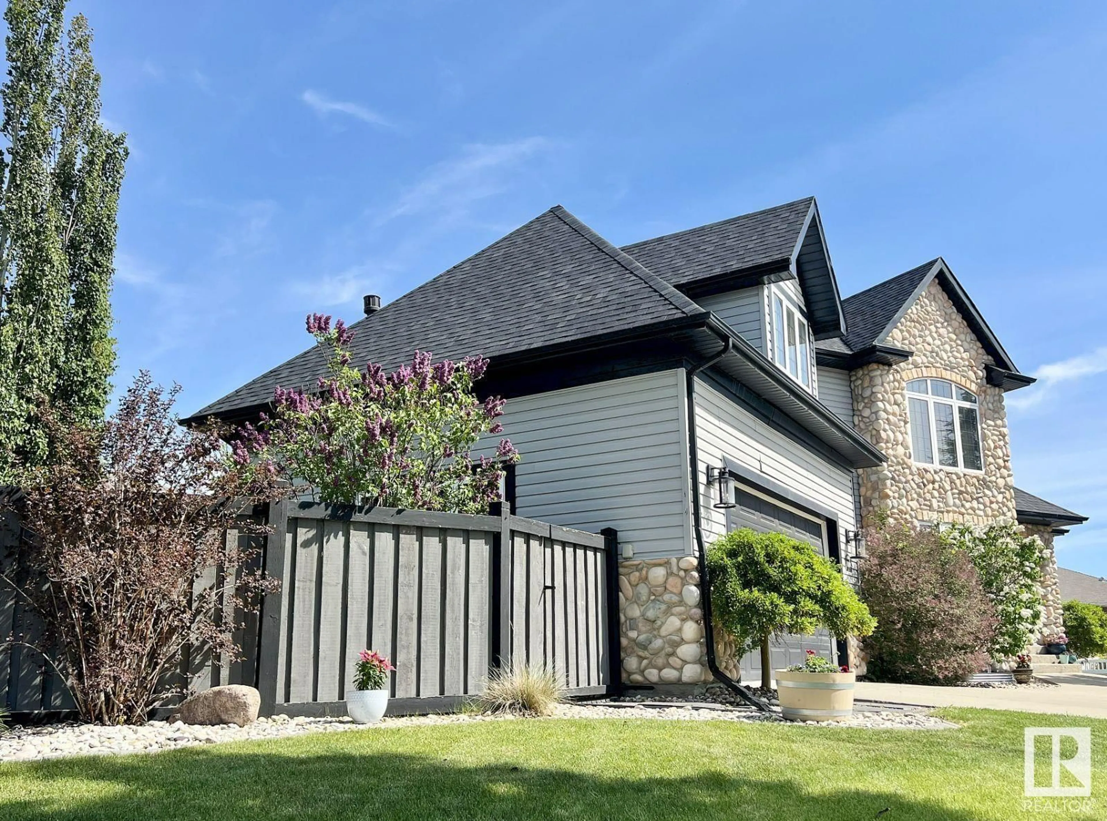 Home with vinyl exterior material, unknown for 6004 32 AV, Beaumont Alberta T4X1R3
