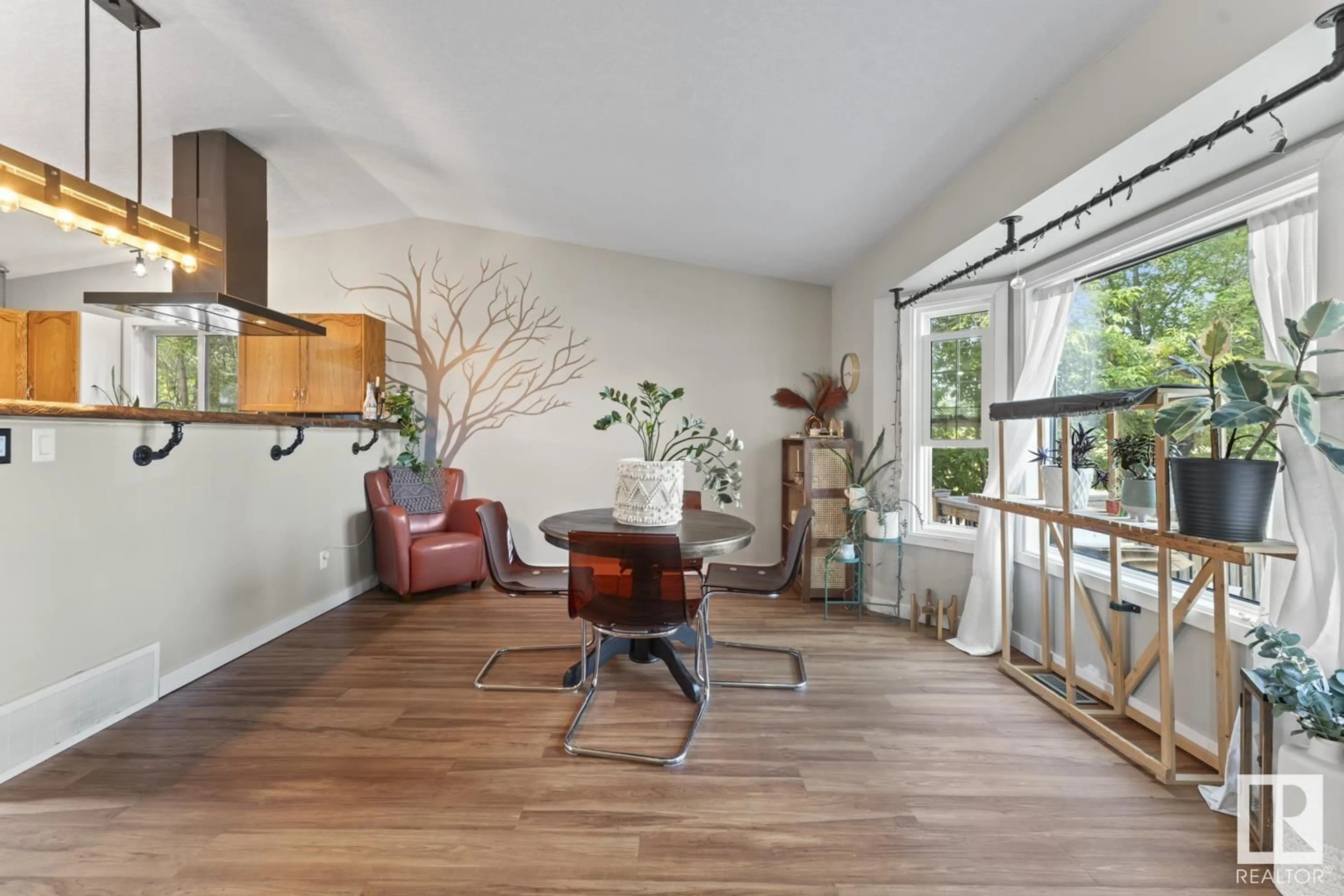 Living room with furniture, wood/laminate floor for 625 12 ST, Cold Lake Alberta T9M1B1