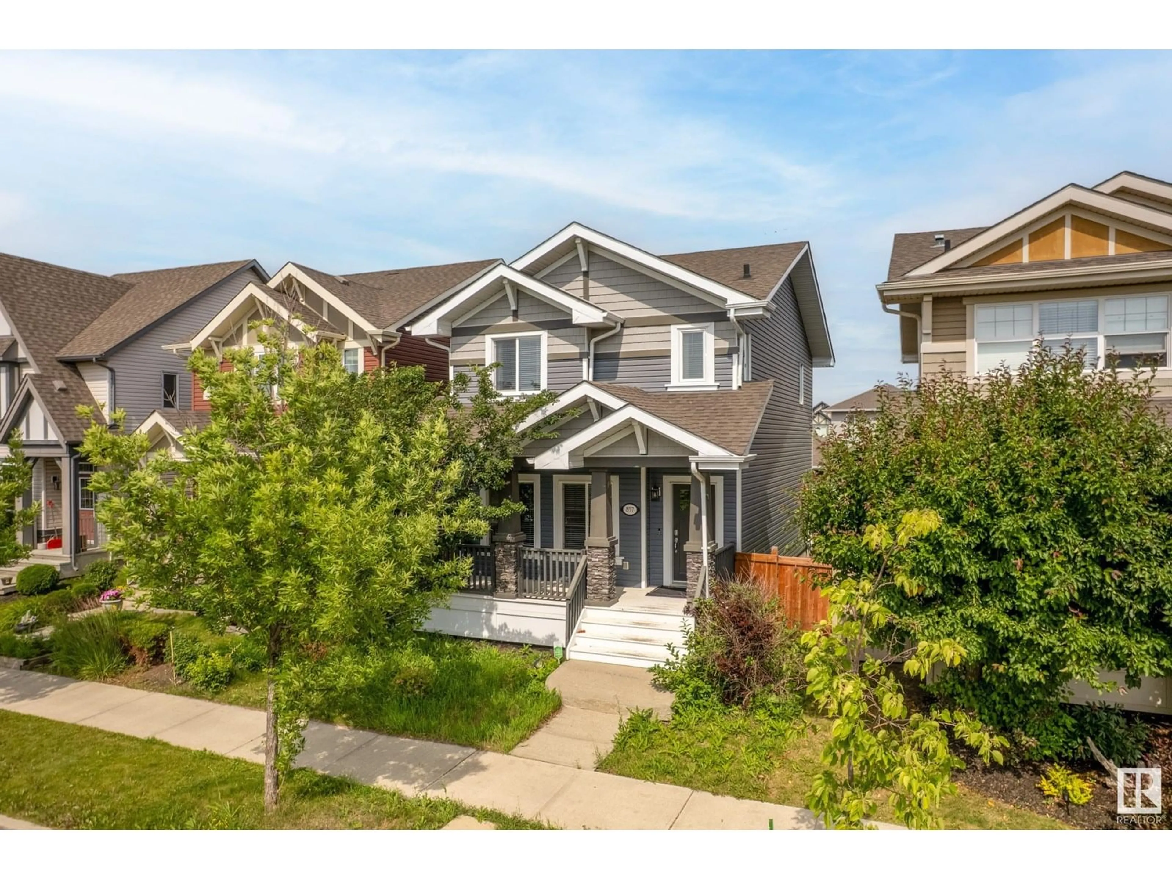 Home with vinyl exterior material, street for 857 CHAPPELLE LI, Edmonton Alberta T6W2N4