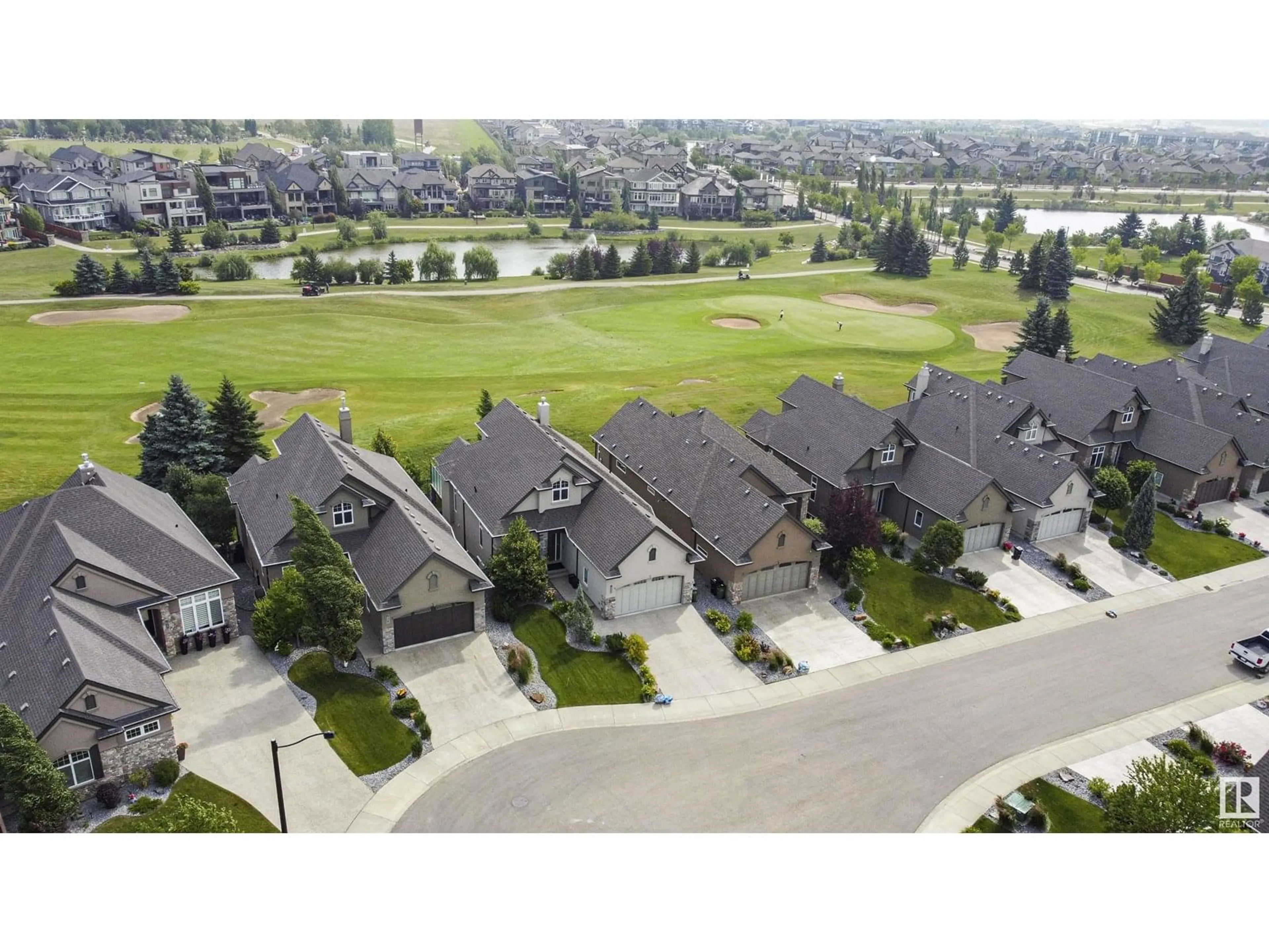 A pic from outside/outdoor area/front of a property/back of a property/a pic from drone, street for 1025 HUCKELL PL, Edmonton Alberta T6W3B7