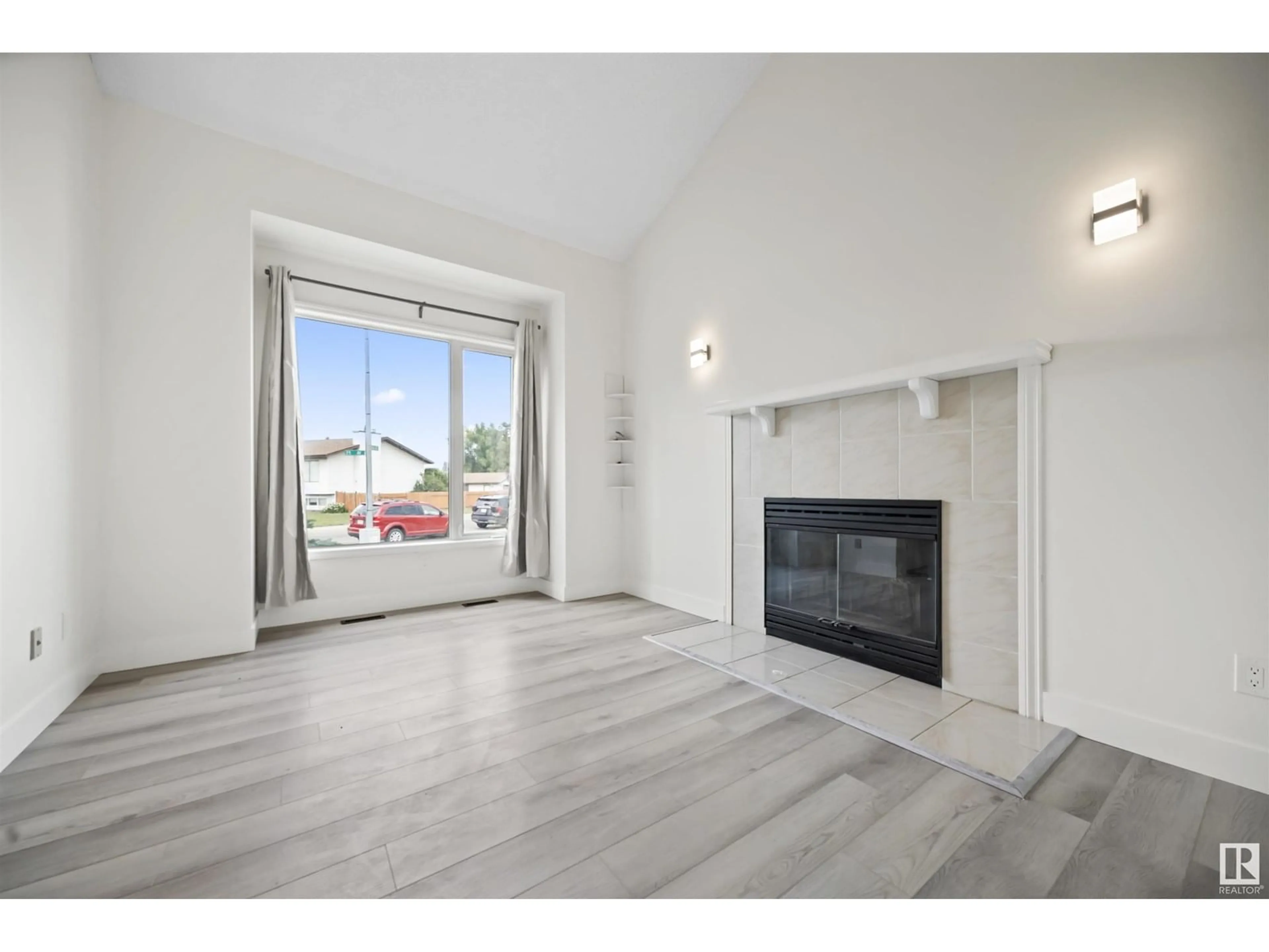 A pic of a room for NW - 2505 38A ST, Edmonton Alberta T6L4L6