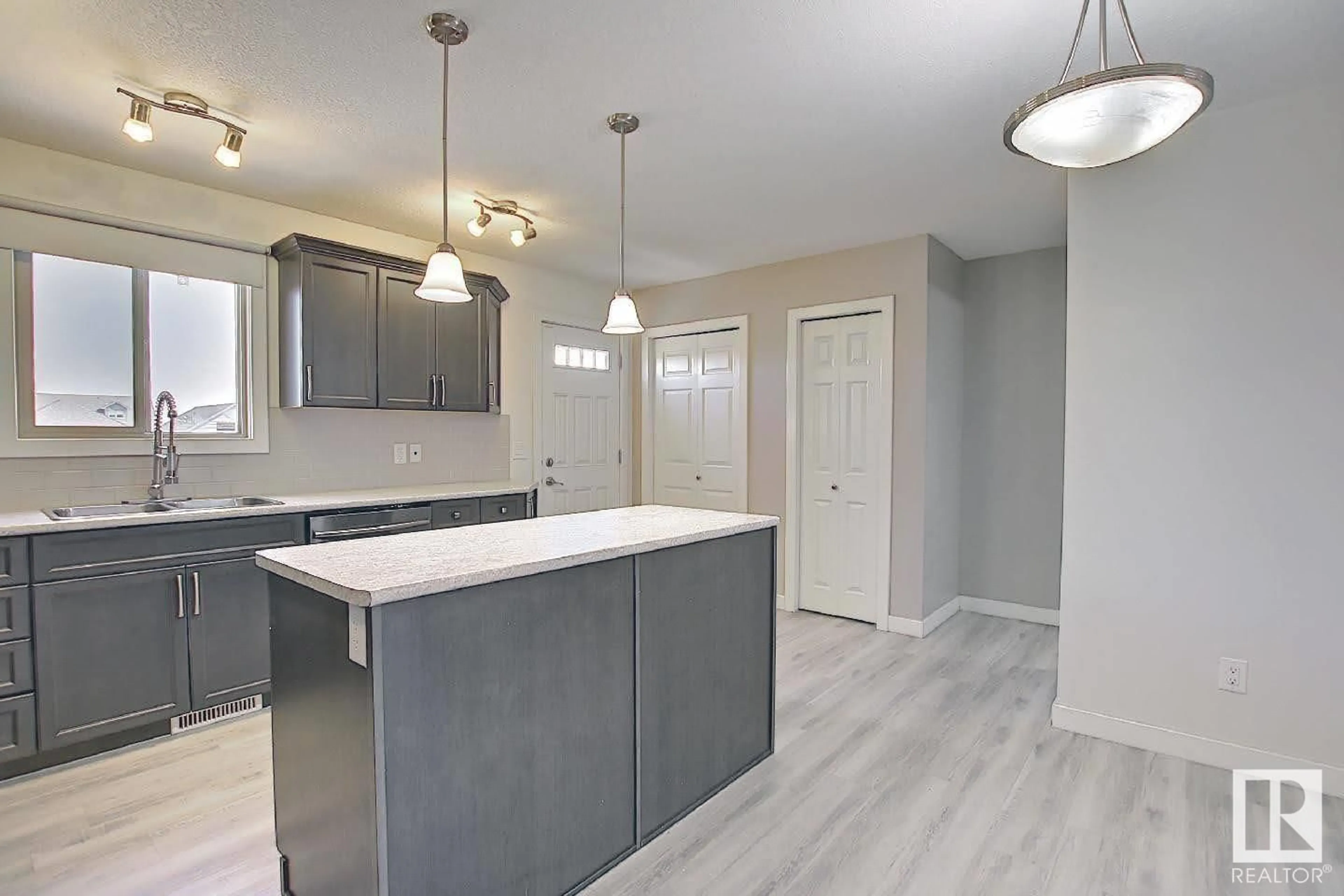 Open concept kitchen, unknown for 6 GREENBURY CR, Spruce Grove Alberta T7X0L9