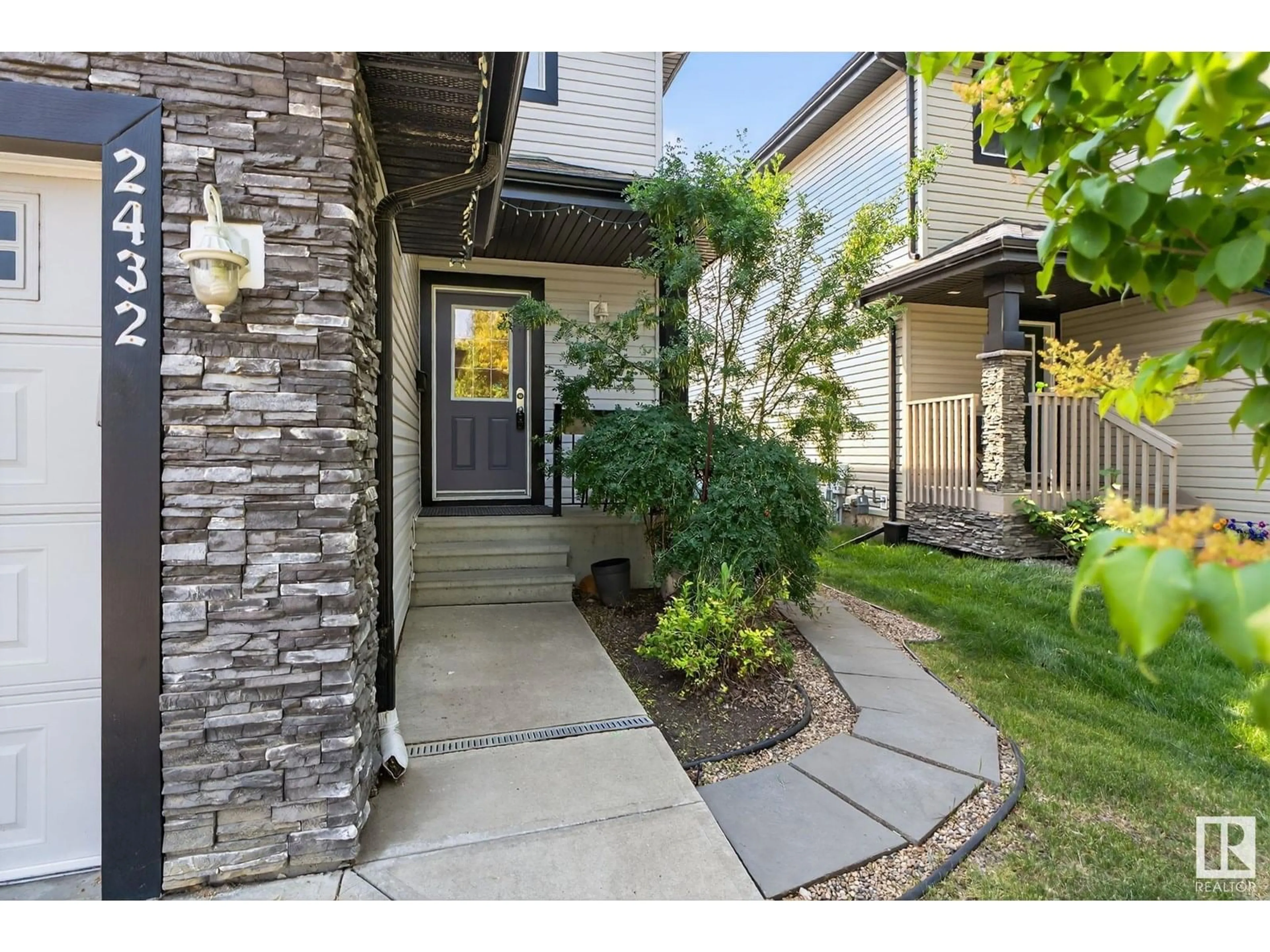 Unknown for 2432 CASSELMAN CR, Edmonton Alberta T6W0W2