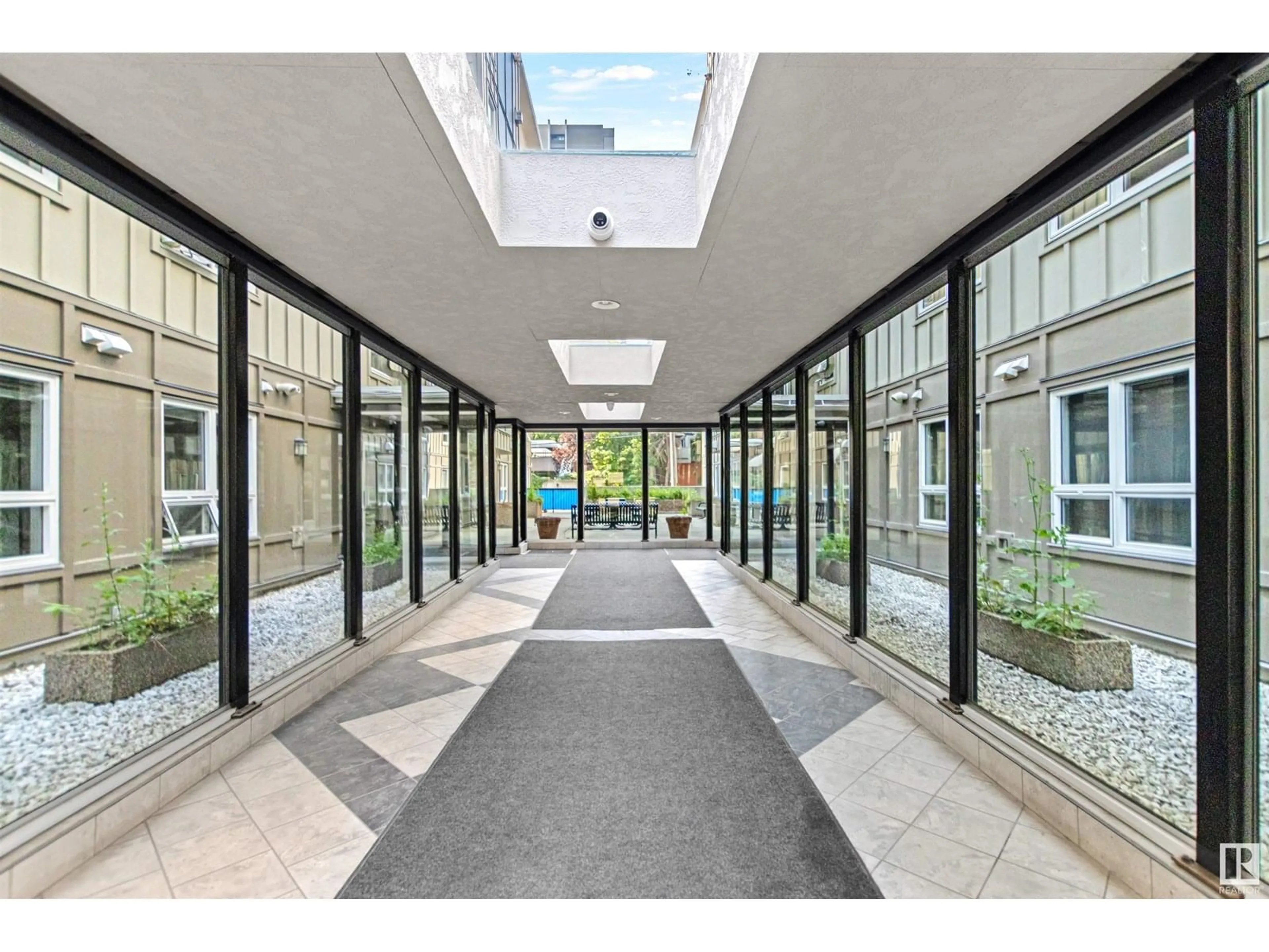 Indoor foyer for #308 - 11103 84 AV, Edmonton Alberta T6G2X4
