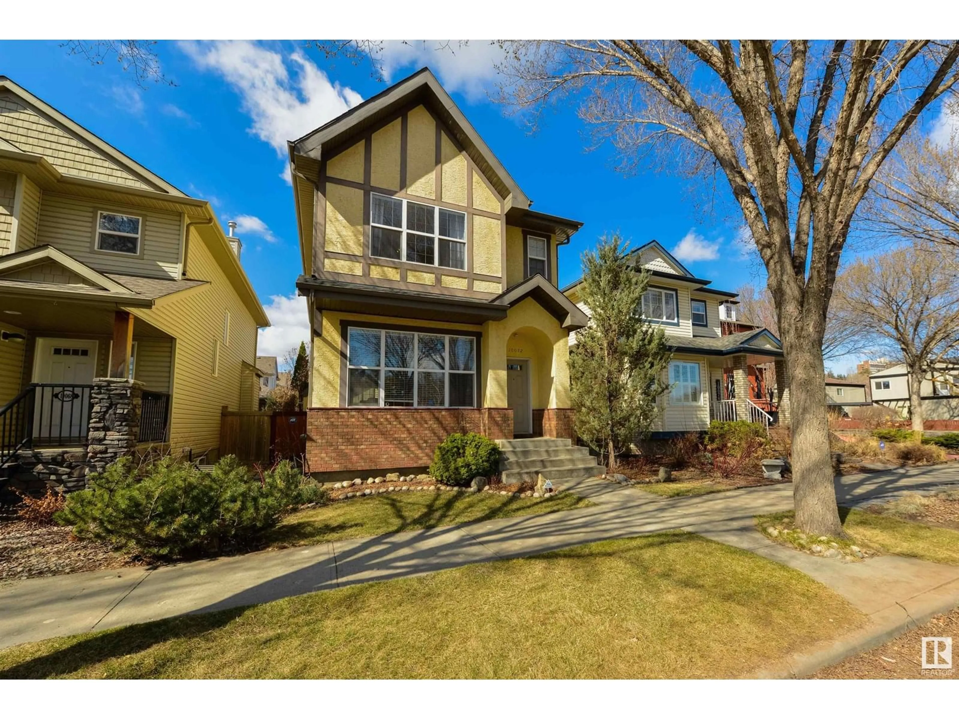 Unknown for NW - 10072 90 ST, Edmonton Alberta T5H4P2