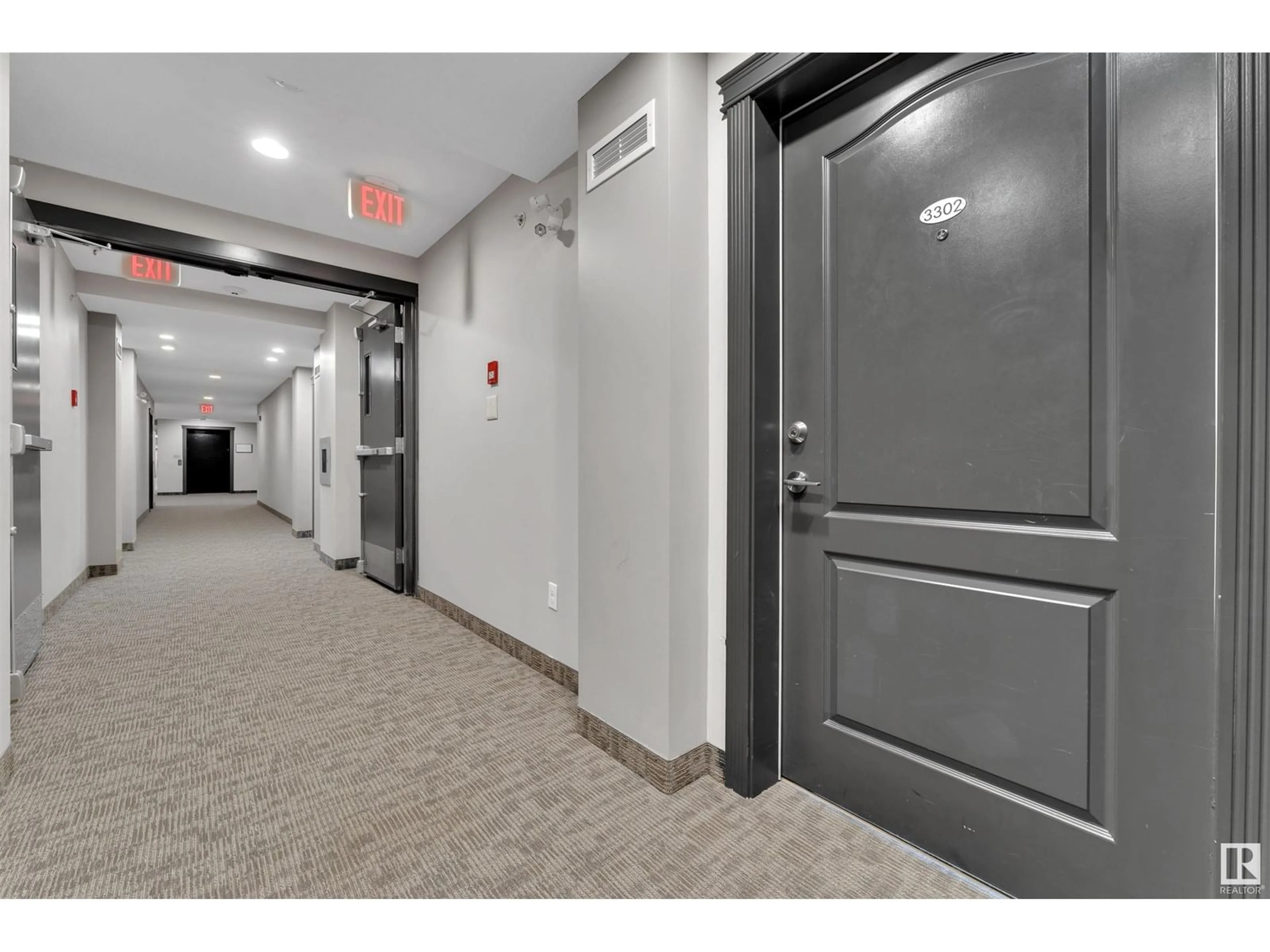 Indoor foyer for #3302 - 9351 SIMPSON DR, Edmonton Alberta T6R0N3