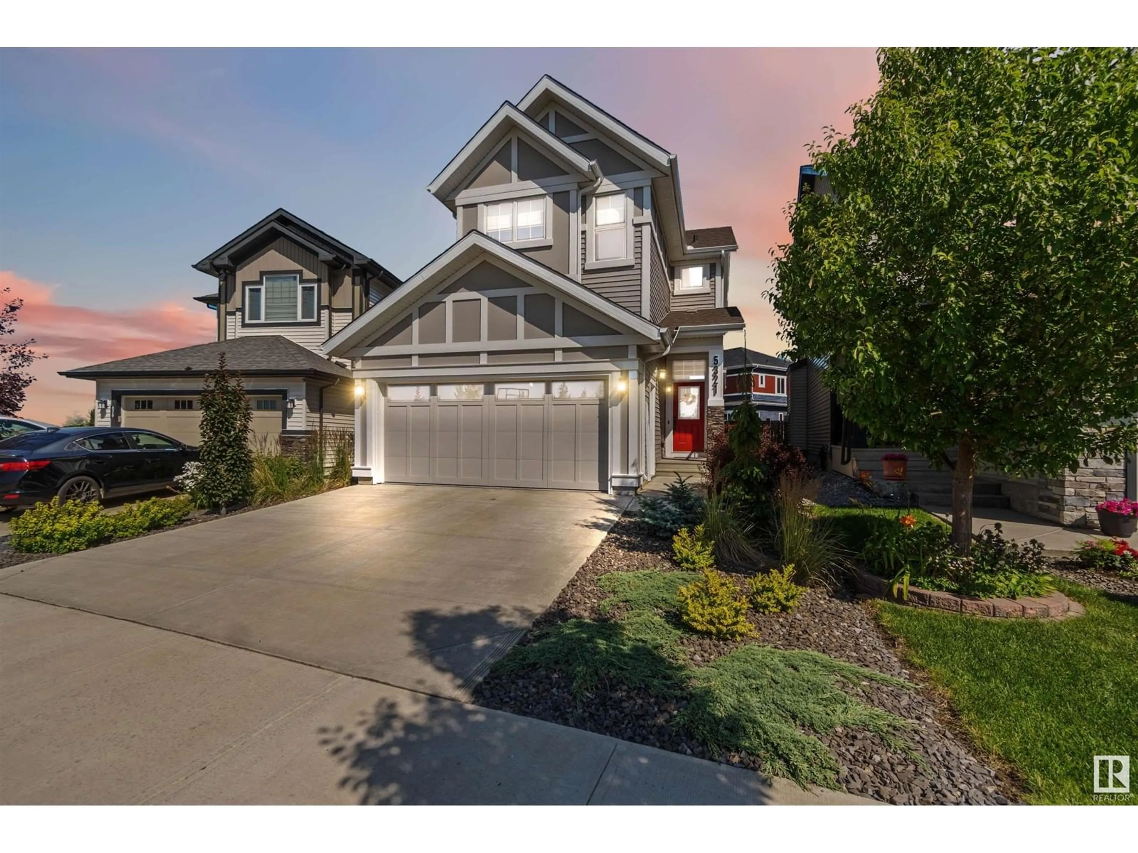 Home with vinyl exterior material, street for 5321 SCHONSEE DR, Edmonton Alberta T5Z0M5