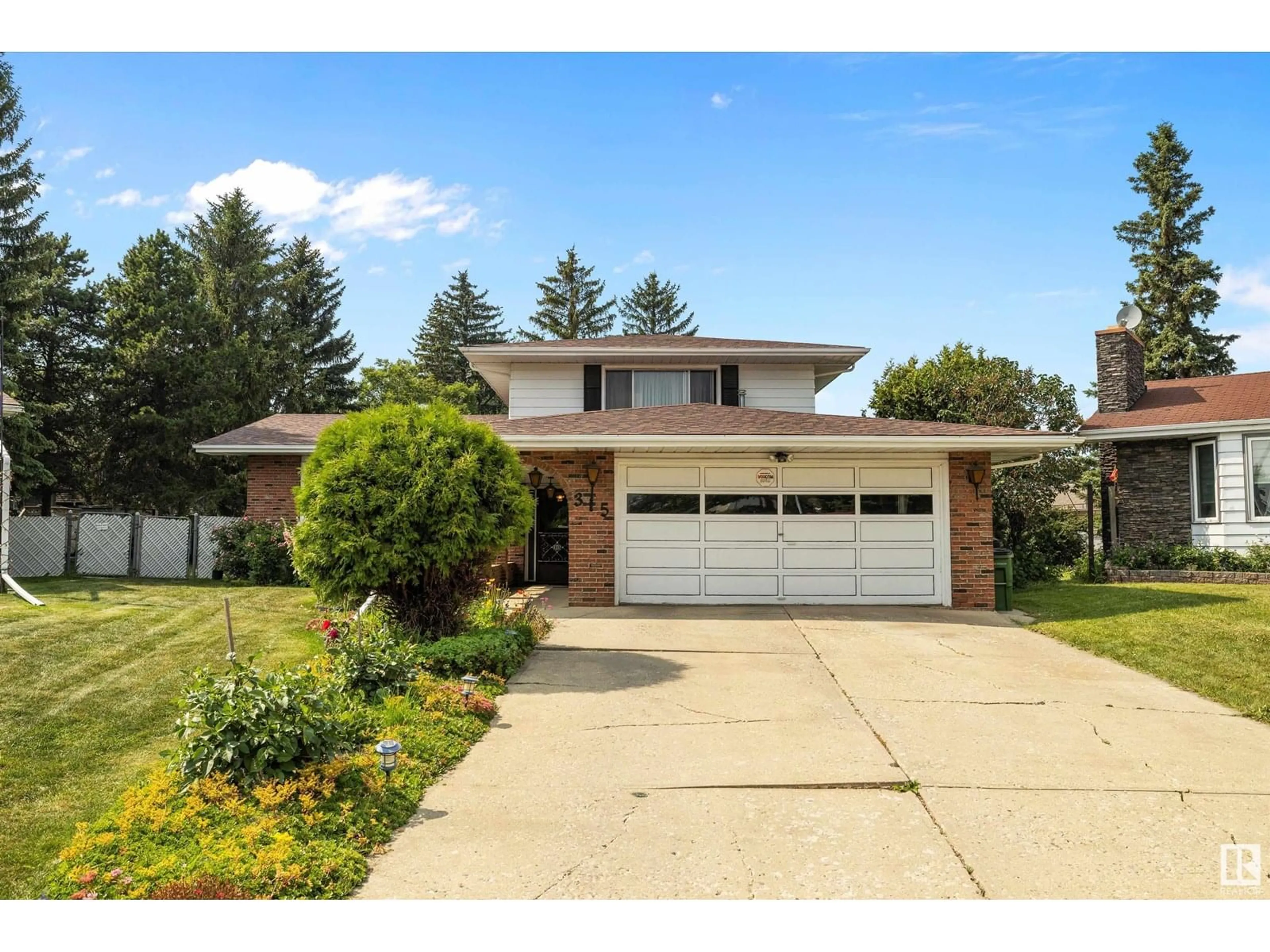 Home with brick exterior material, street for 315 LEE RIDGE RD, Edmonton Alberta T6K0N5