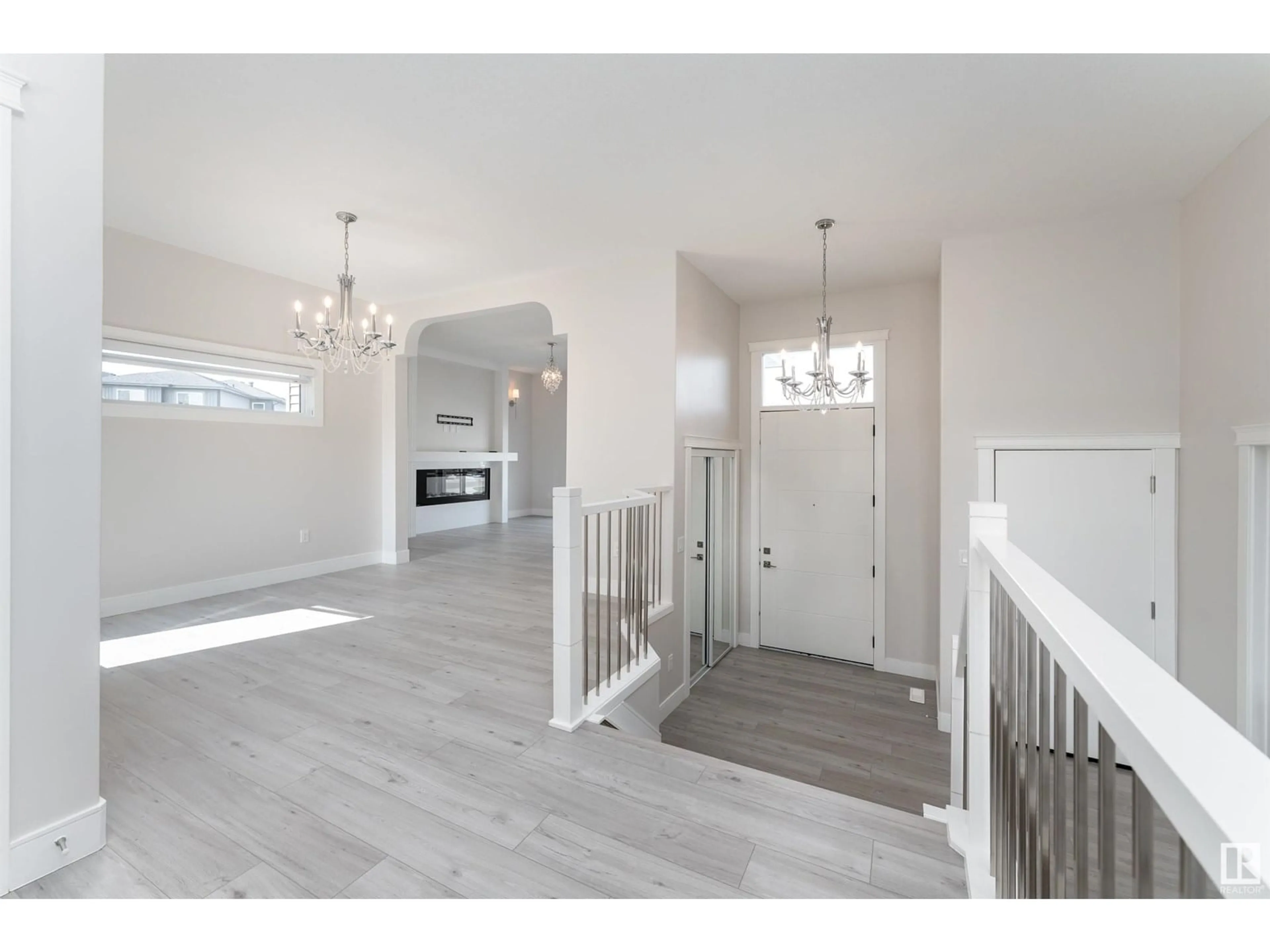 Indoor entryway for 9207 183 AV, Edmonton Alberta T5Z0S6