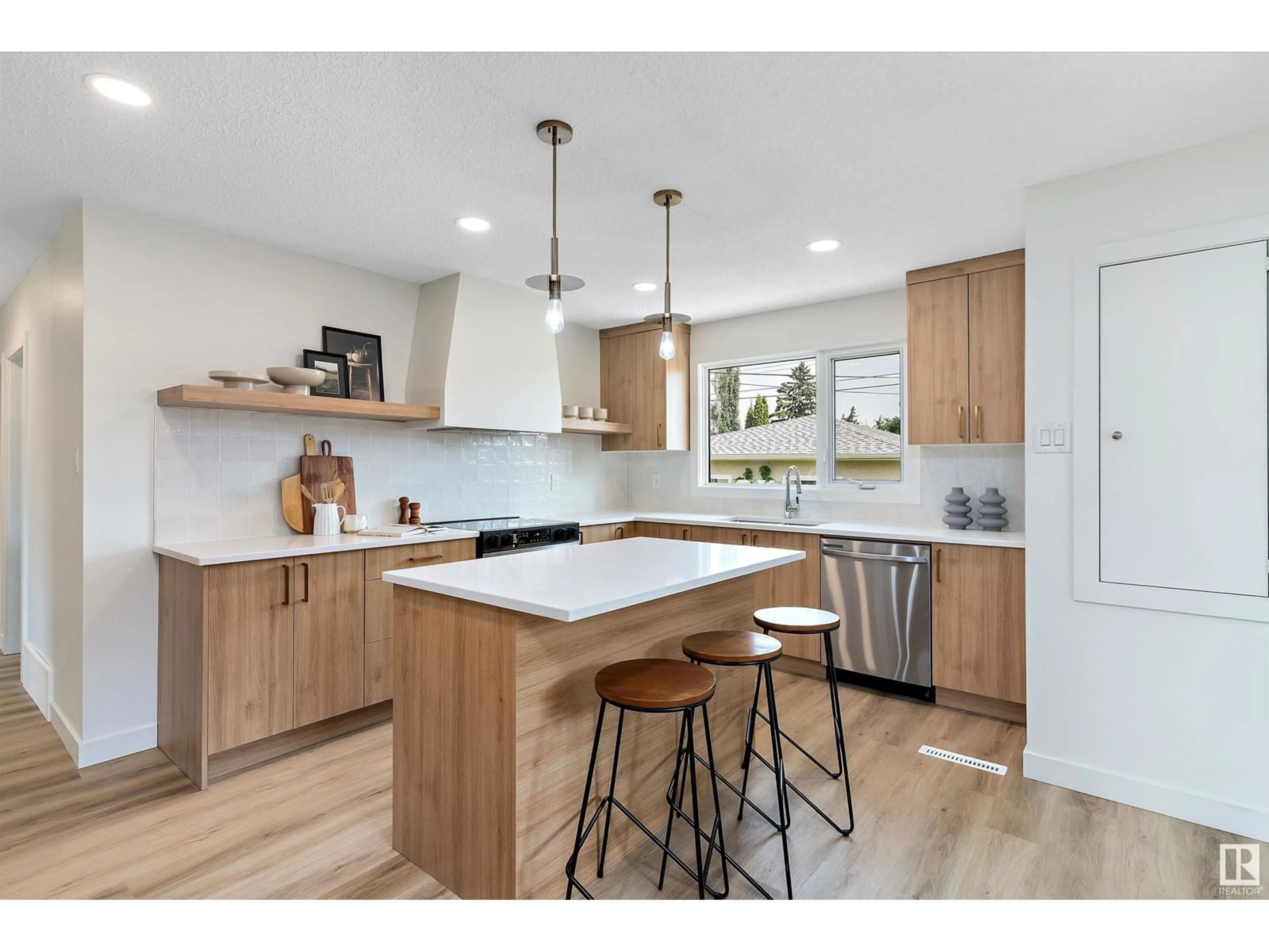 Open concept kitchen, unknown for 8507 54 ST, Edmonton Alberta T6B1H2