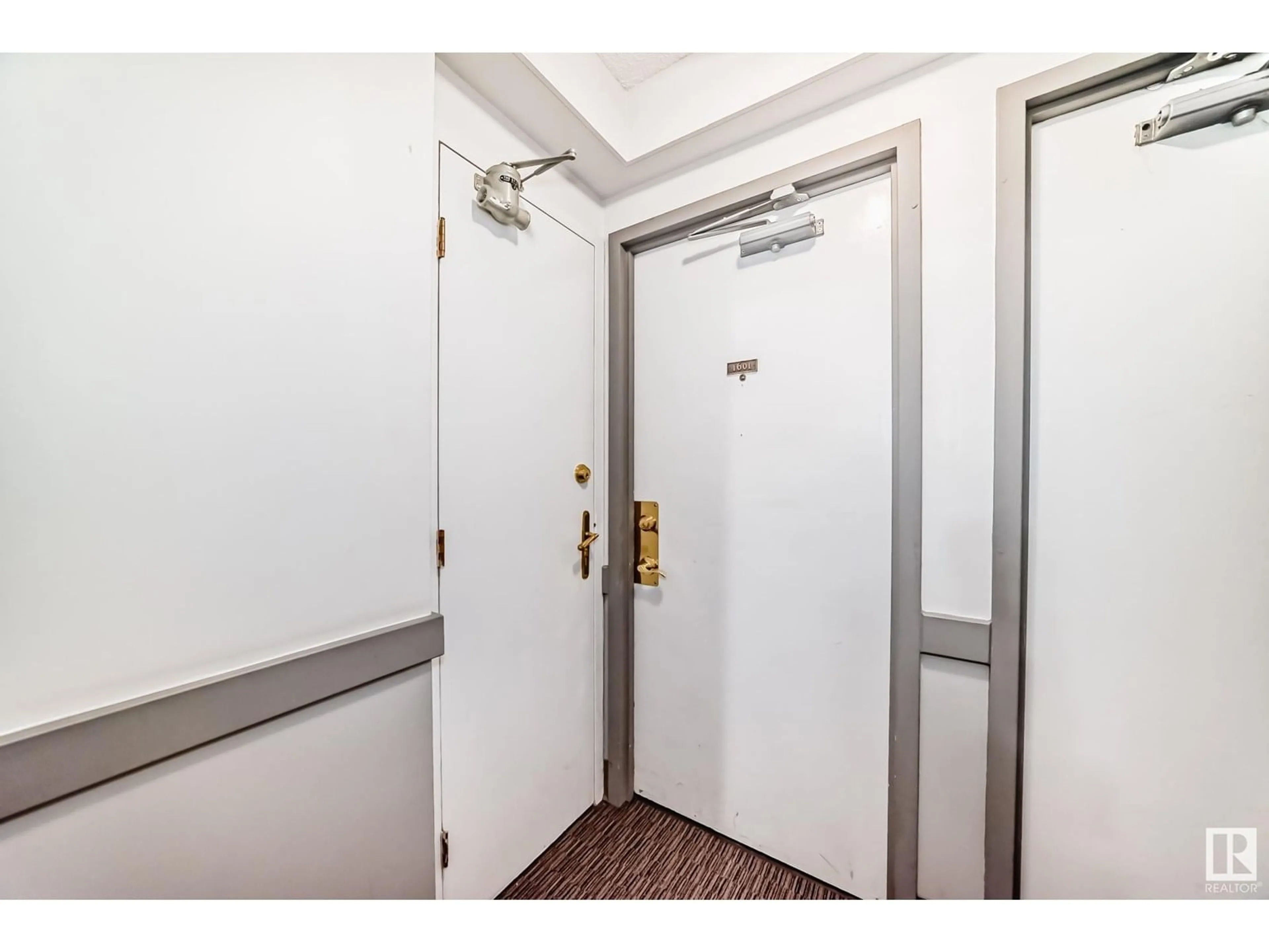 Indoor foyer for #1601 - 9909 110 ST NW, Edmonton Alberta T5K2E5