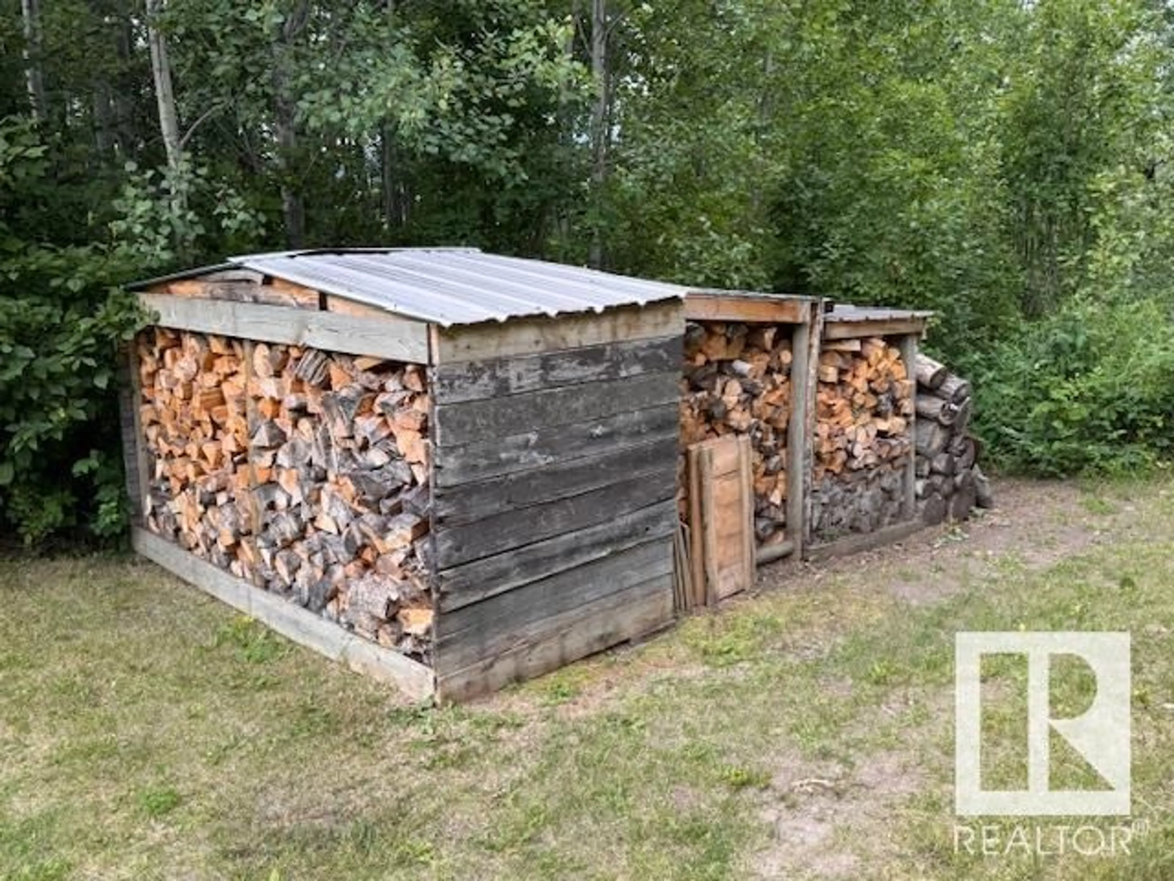 Shed for 620068 RR 62, Rural Woodlands County Alberta T0G1A0