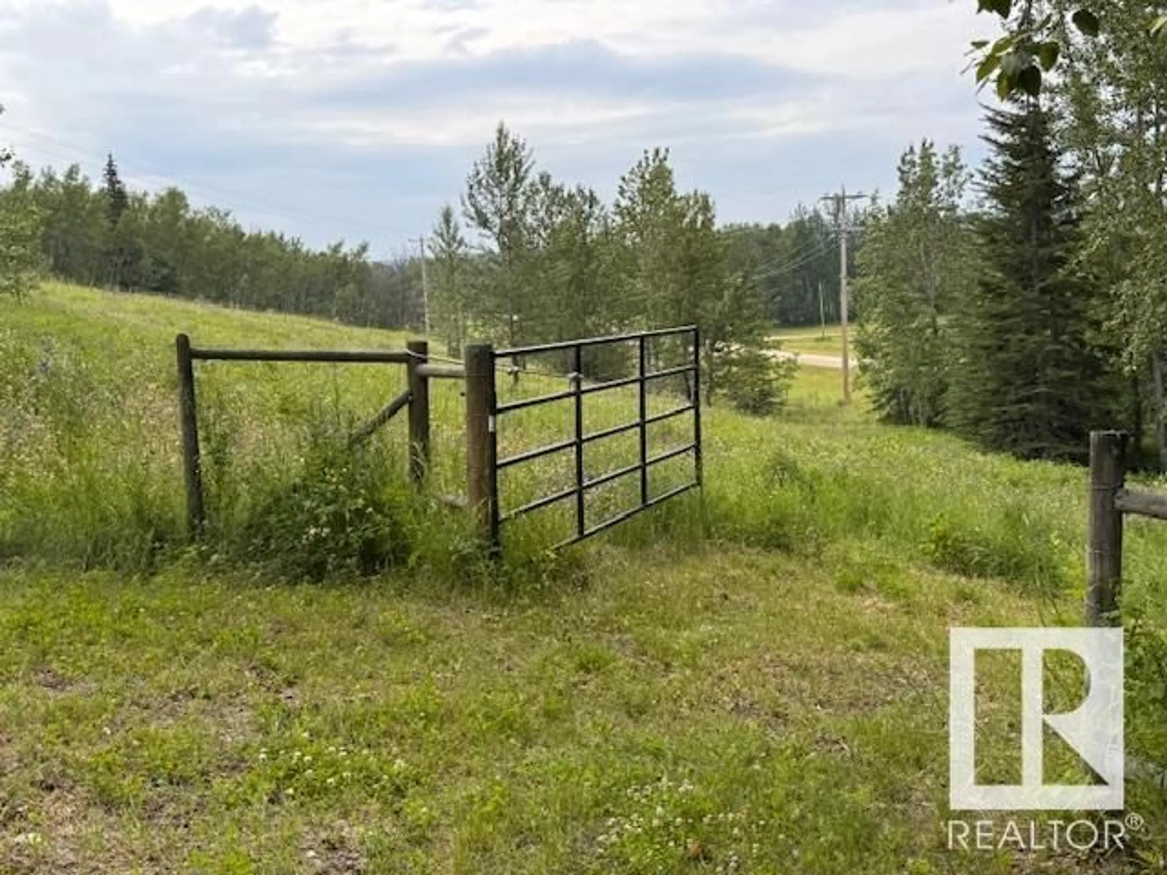 Shed for 620068 RR 62, Rural Woodlands County Alberta T0G1A0