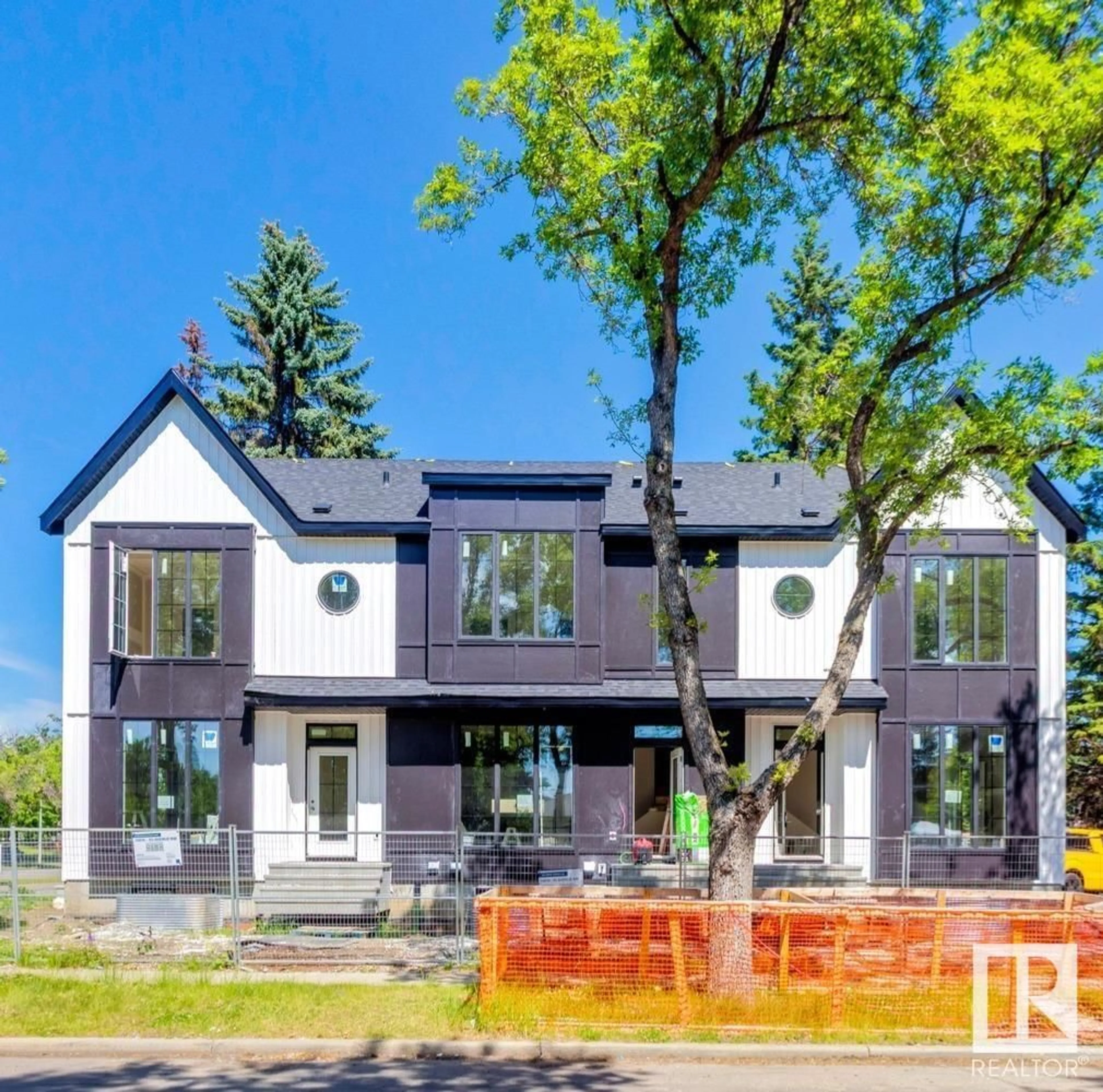 Home with brick exterior material, street for 14816 93 AV, Edmonton Alberta T5R5G9