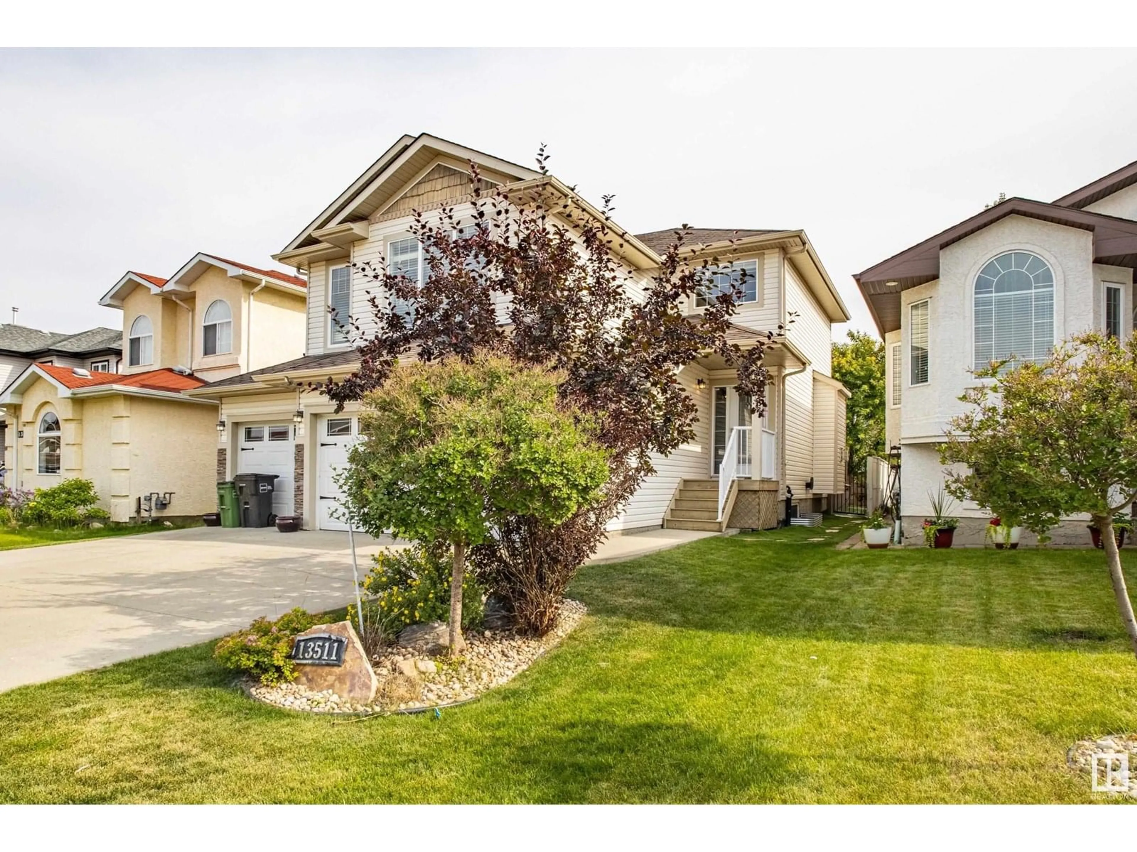 Home with vinyl exterior material, street for 13511 162 AV, Edmonton Alberta T6V0C1
