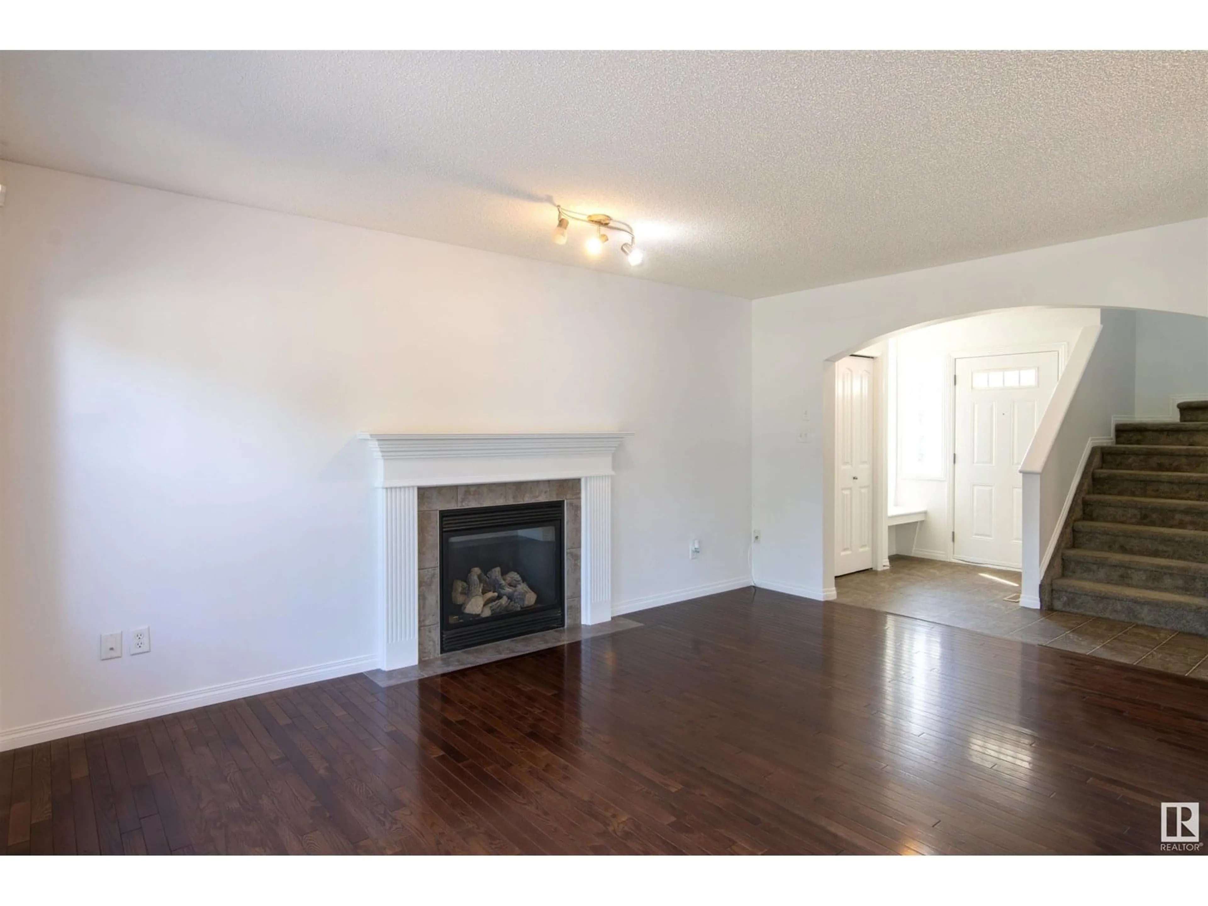 A pic of a room for 20428 51 AV, Edmonton Alberta T6M2Z7