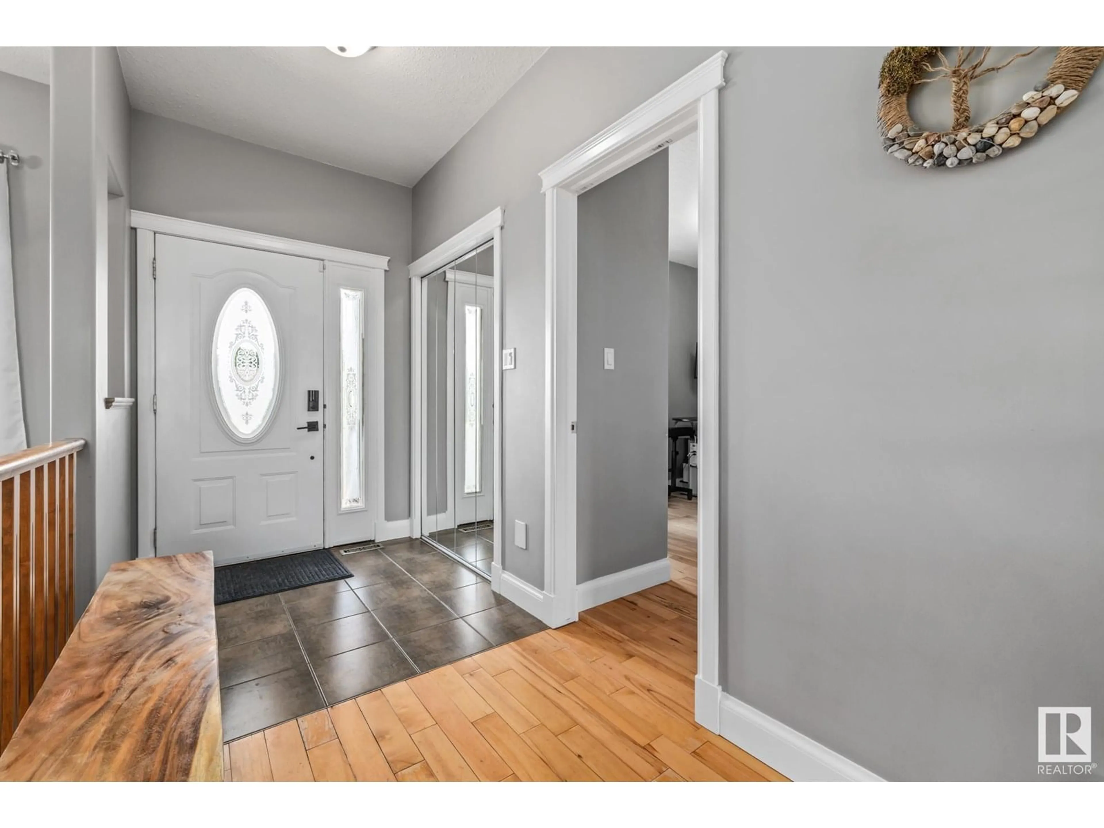 Indoor entryway for 38 53017 RGE ROAD 223, Rural Strathcona County Alberta T8E2M3