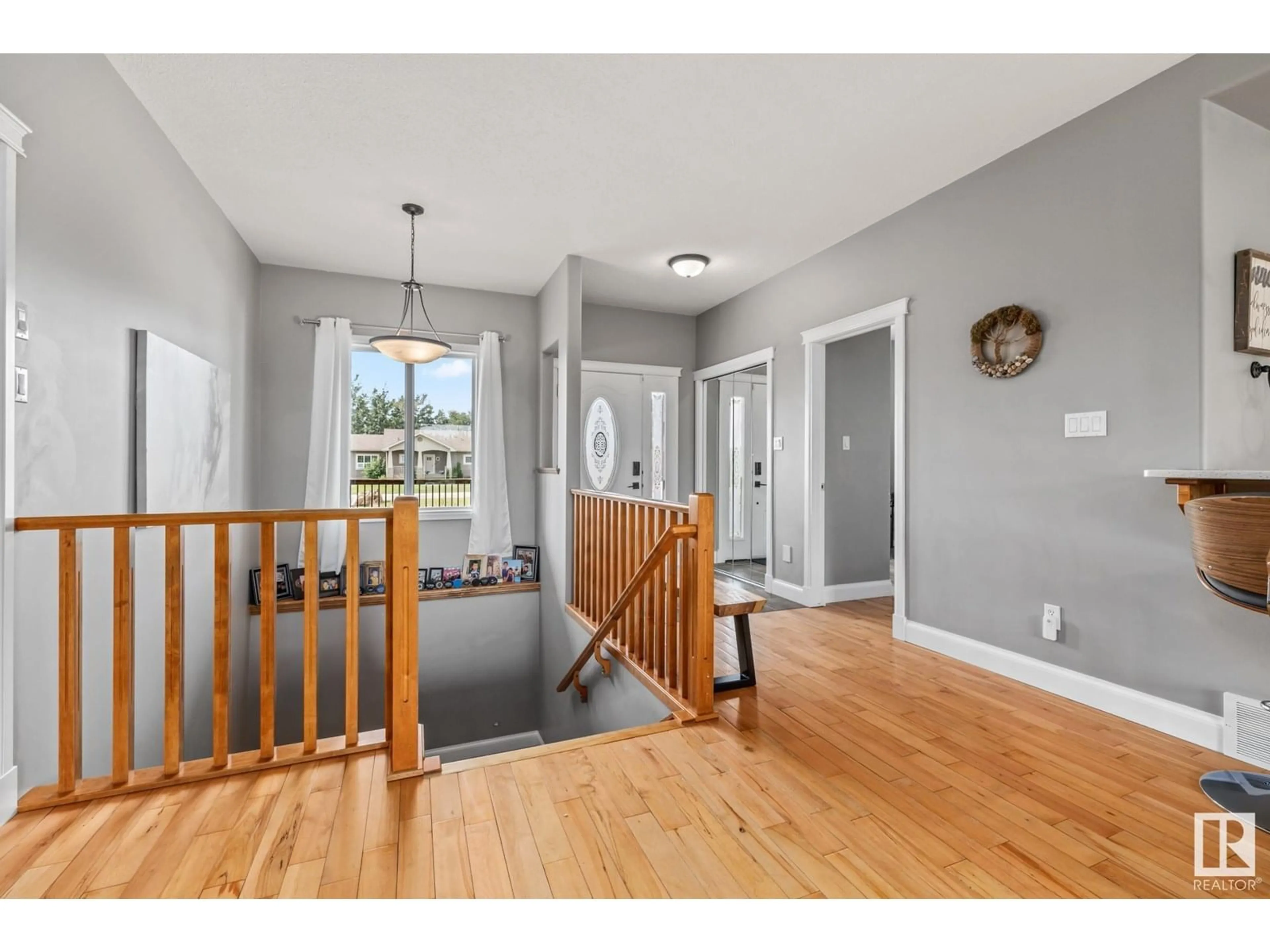 Indoor entryway for 38 53017 RGE ROAD 223, Rural Strathcona County Alberta T8E2M3