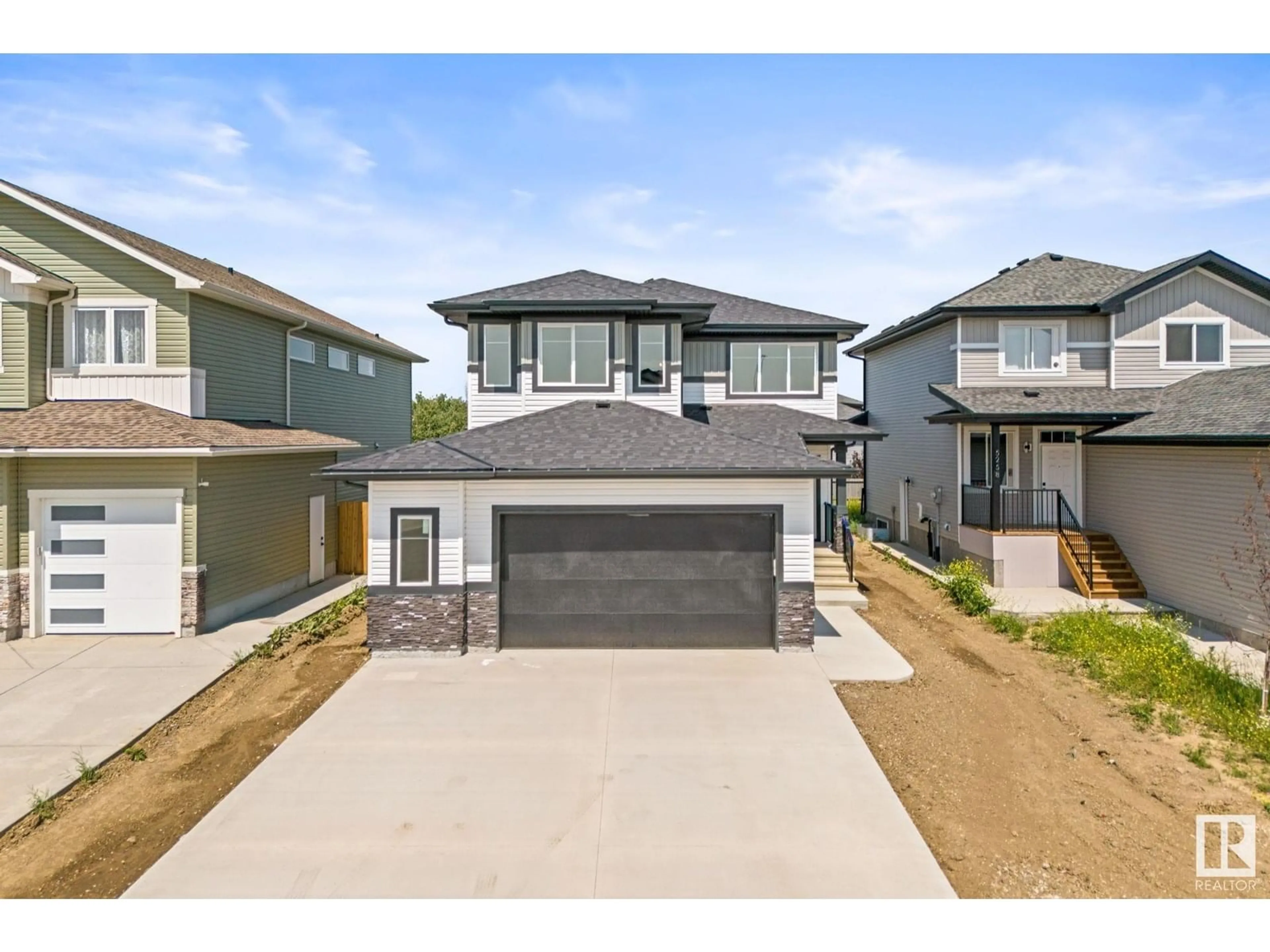 A pic from outside/outdoor area/front of a property/back of a property/a pic from drone, street for 5260 47 AVENUE, Calmar Alberta T0C0V0
