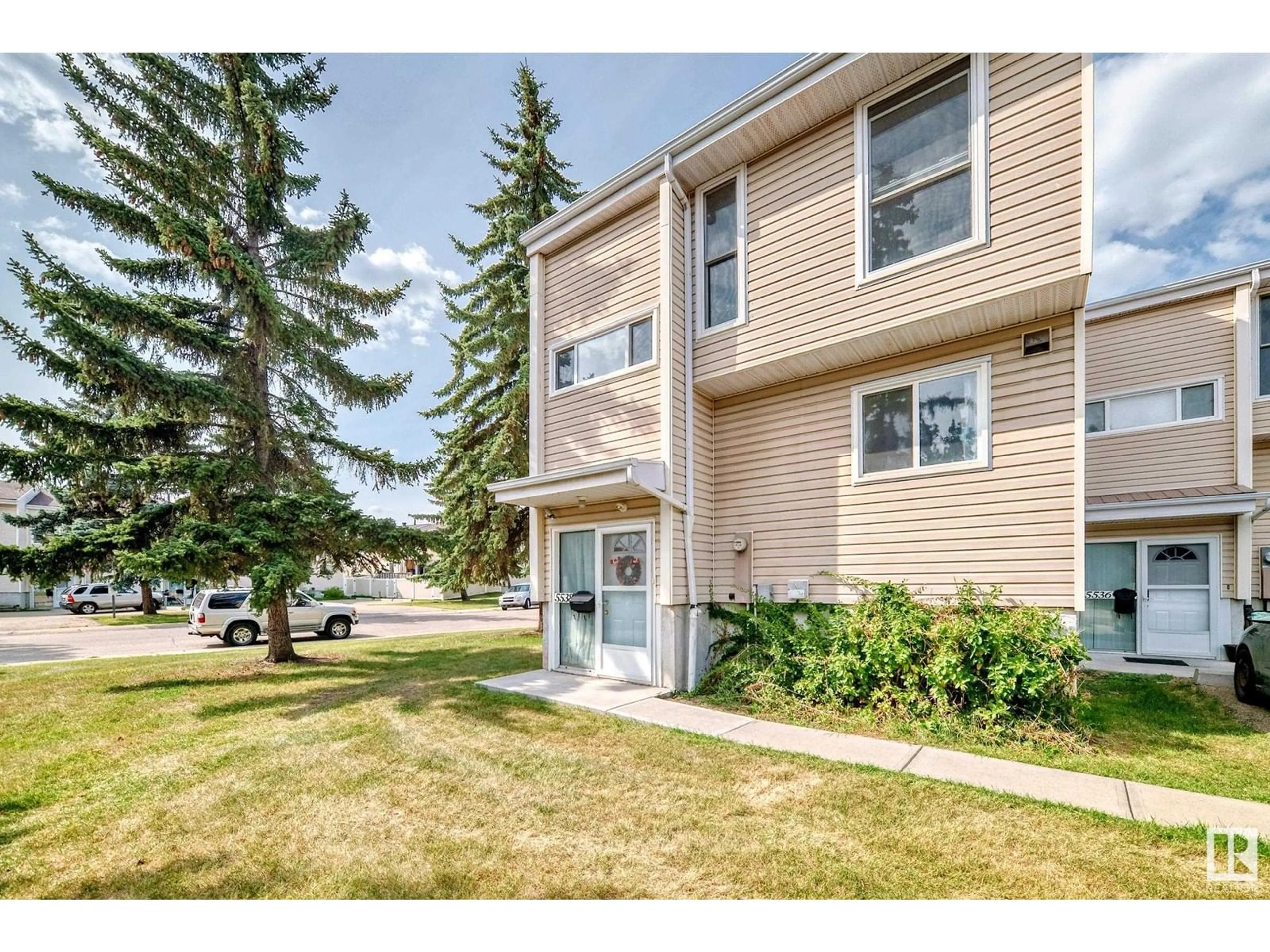 Unknown for 5538 145 AV, Edmonton Alberta T5A3R3