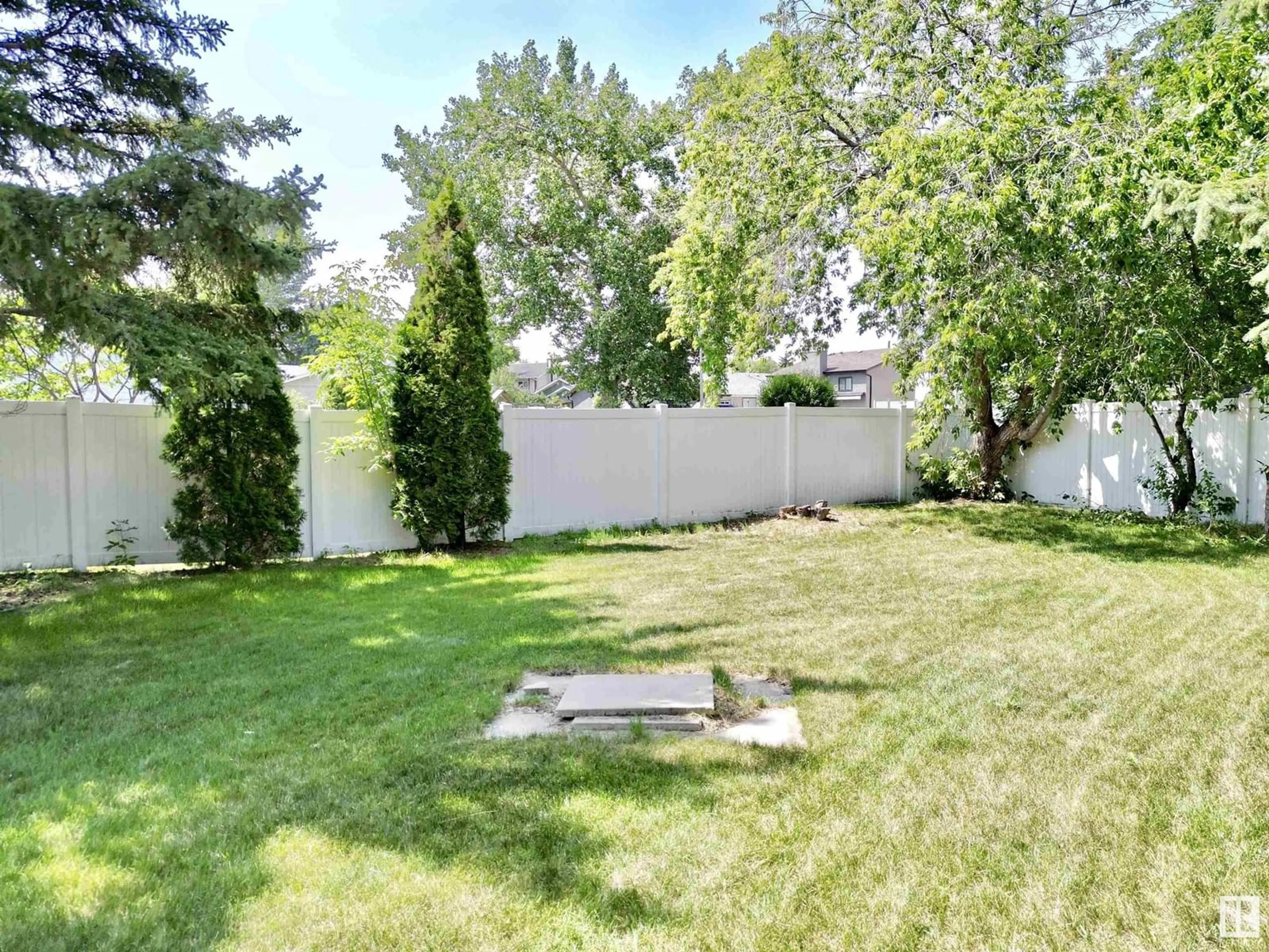 Patio, unknown for NW - 15020 55 ST, Edmonton Alberta T5A2L2