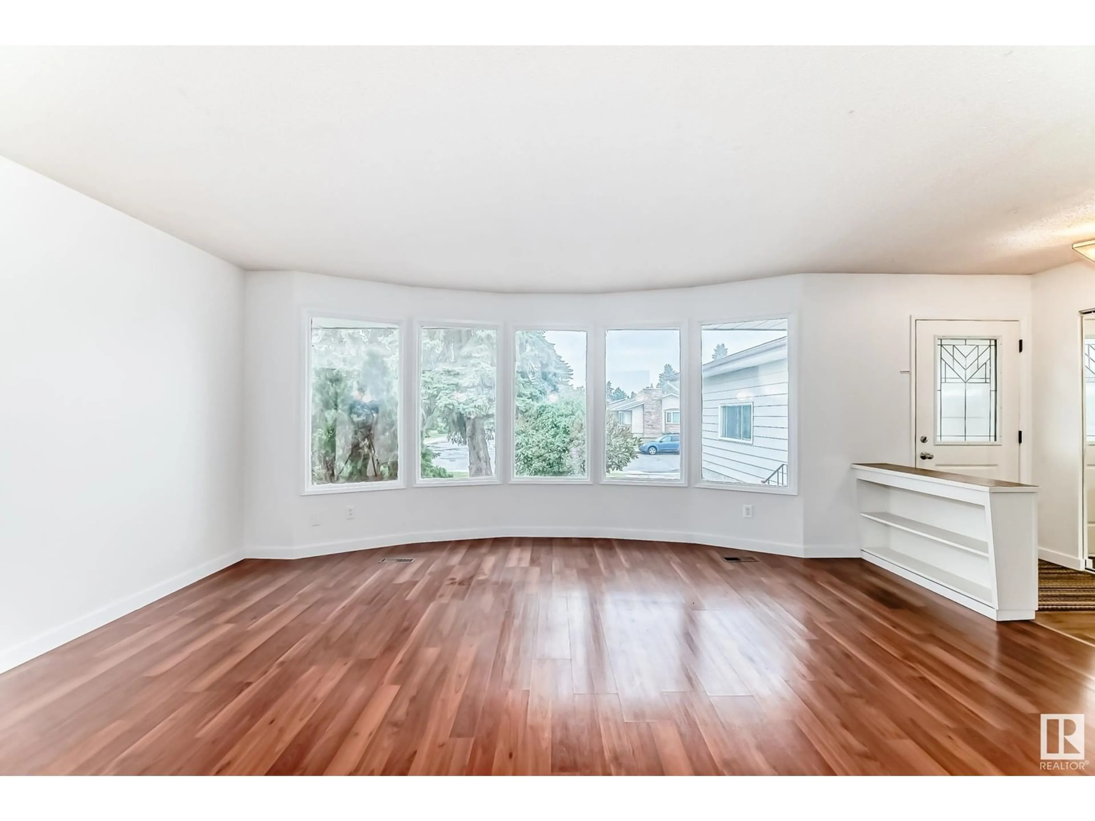 A pic of a room for 18435 93 AV, Edmonton Alberta T5T1V5
