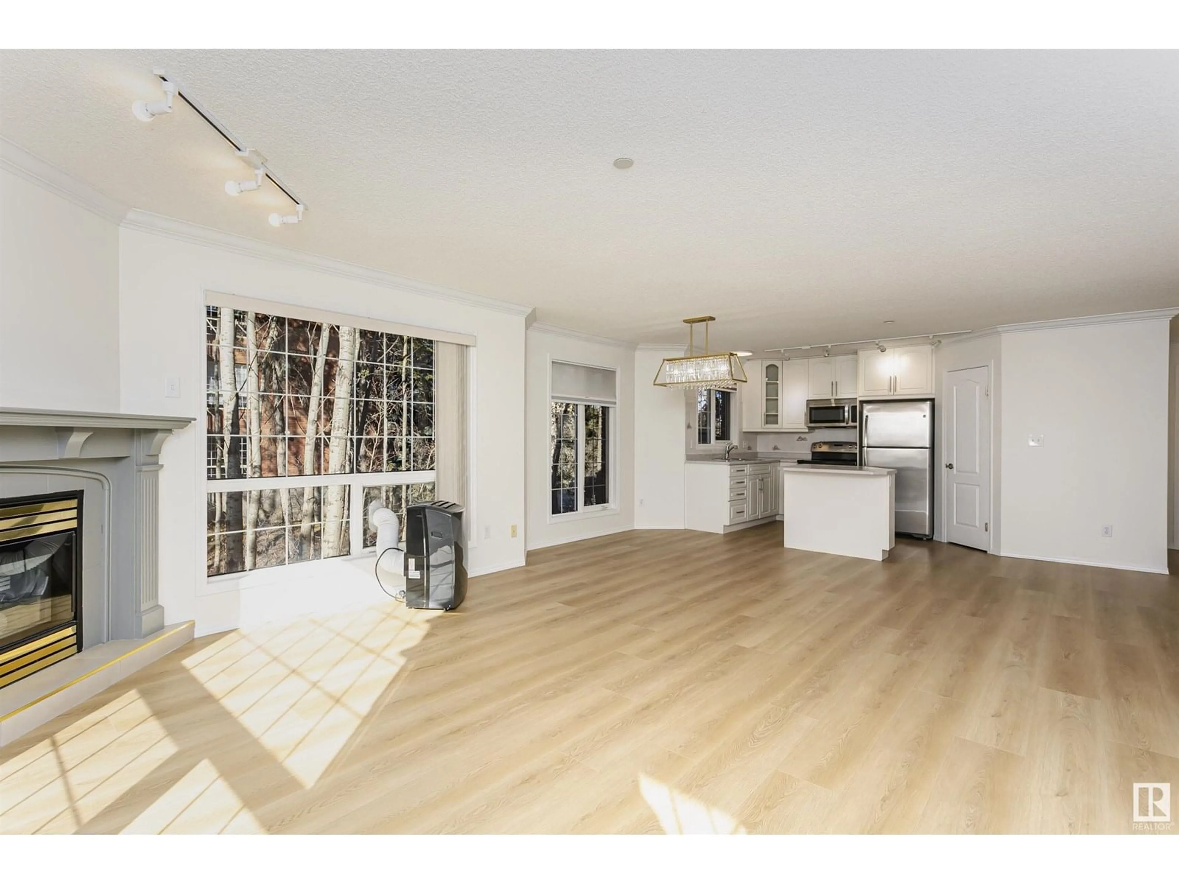 Open concept kitchen, unknown for 202 - 20 ST JOSEPH ST, St. Albert Alberta T8N6M5