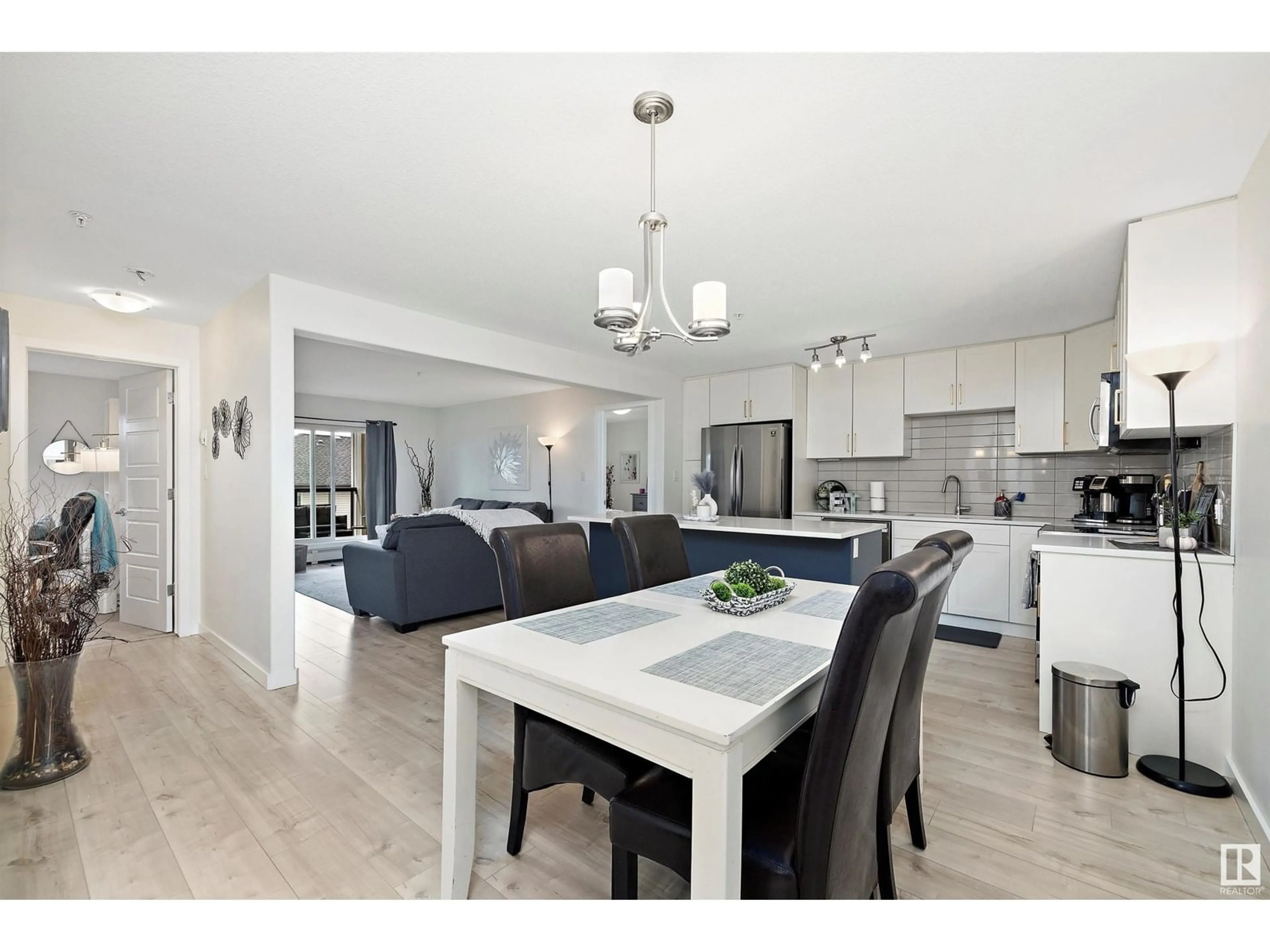 Open concept kitchen, ceramic/tile floor for #341 - 11505 ELLERSLIE RD, Edmonton Alberta T6W1A9