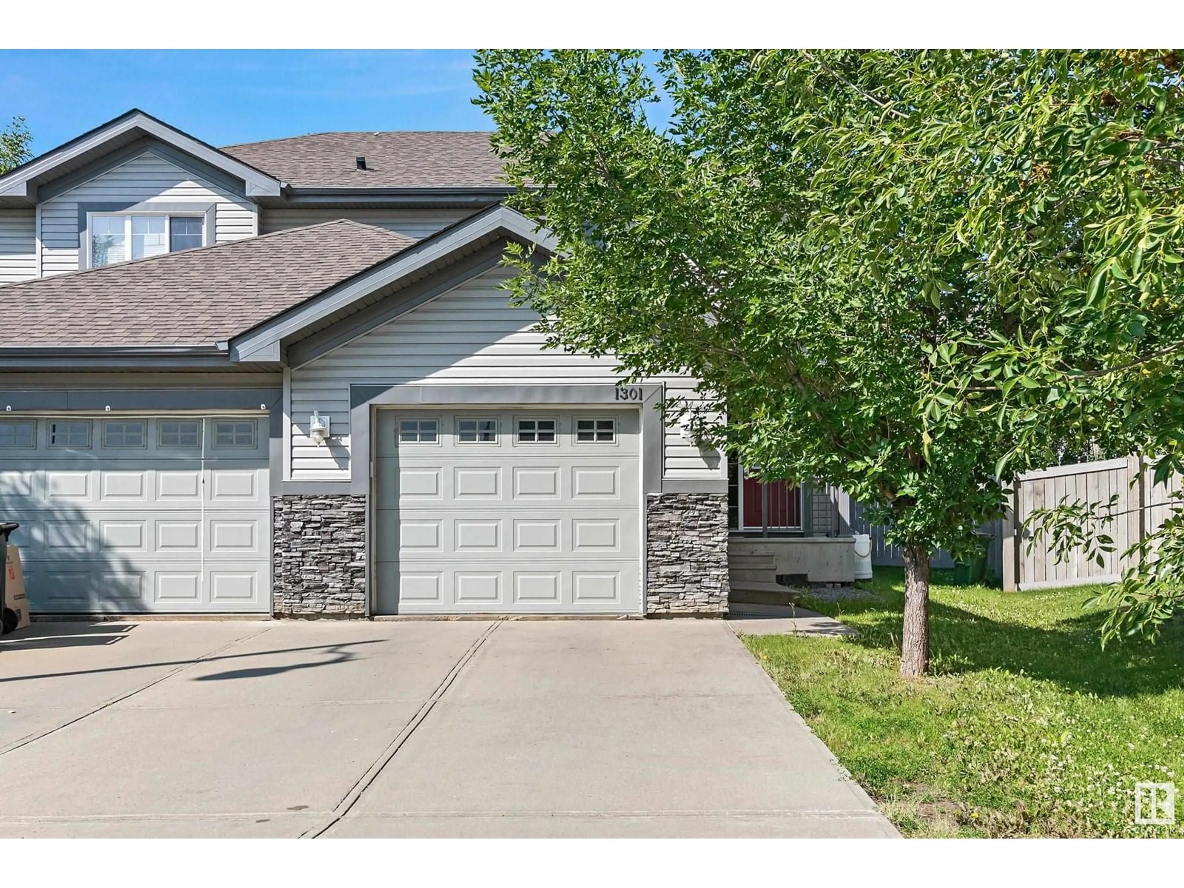 Unknown for 1301 CUNNINGHAM DR, Edmonton Alberta T6W0R7