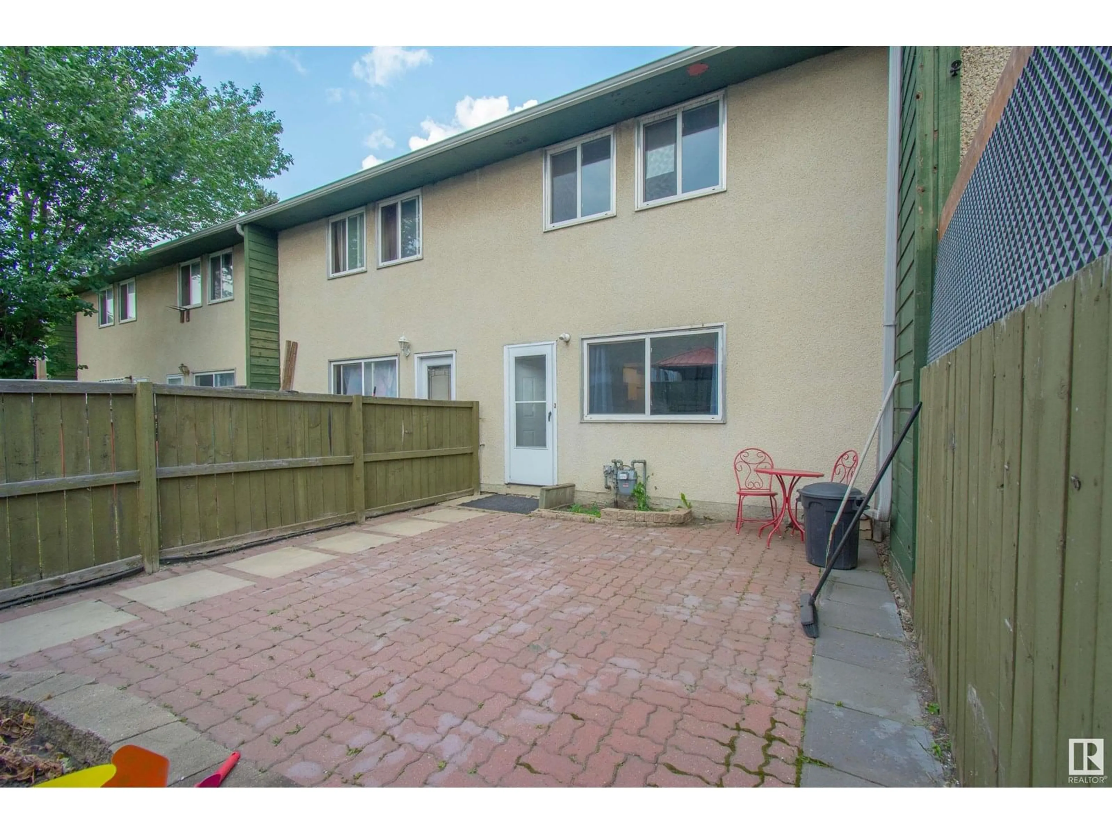 Patio, street for 768 ABBOTTSFIELD RD, Edmonton Alberta T5W4R4