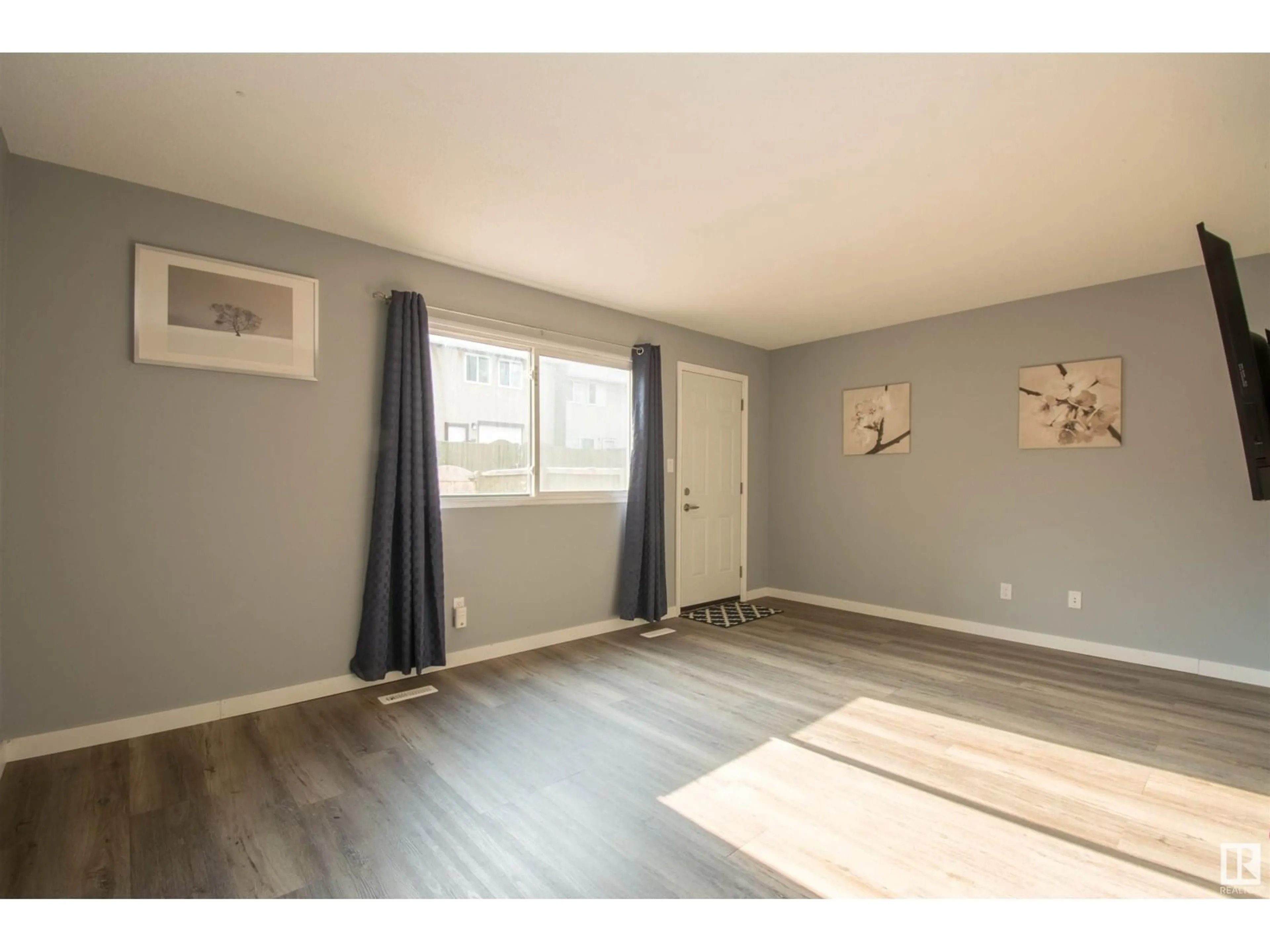 A pic of a room for 768 ABBOTTSFIELD RD, Edmonton Alberta T5W4R4