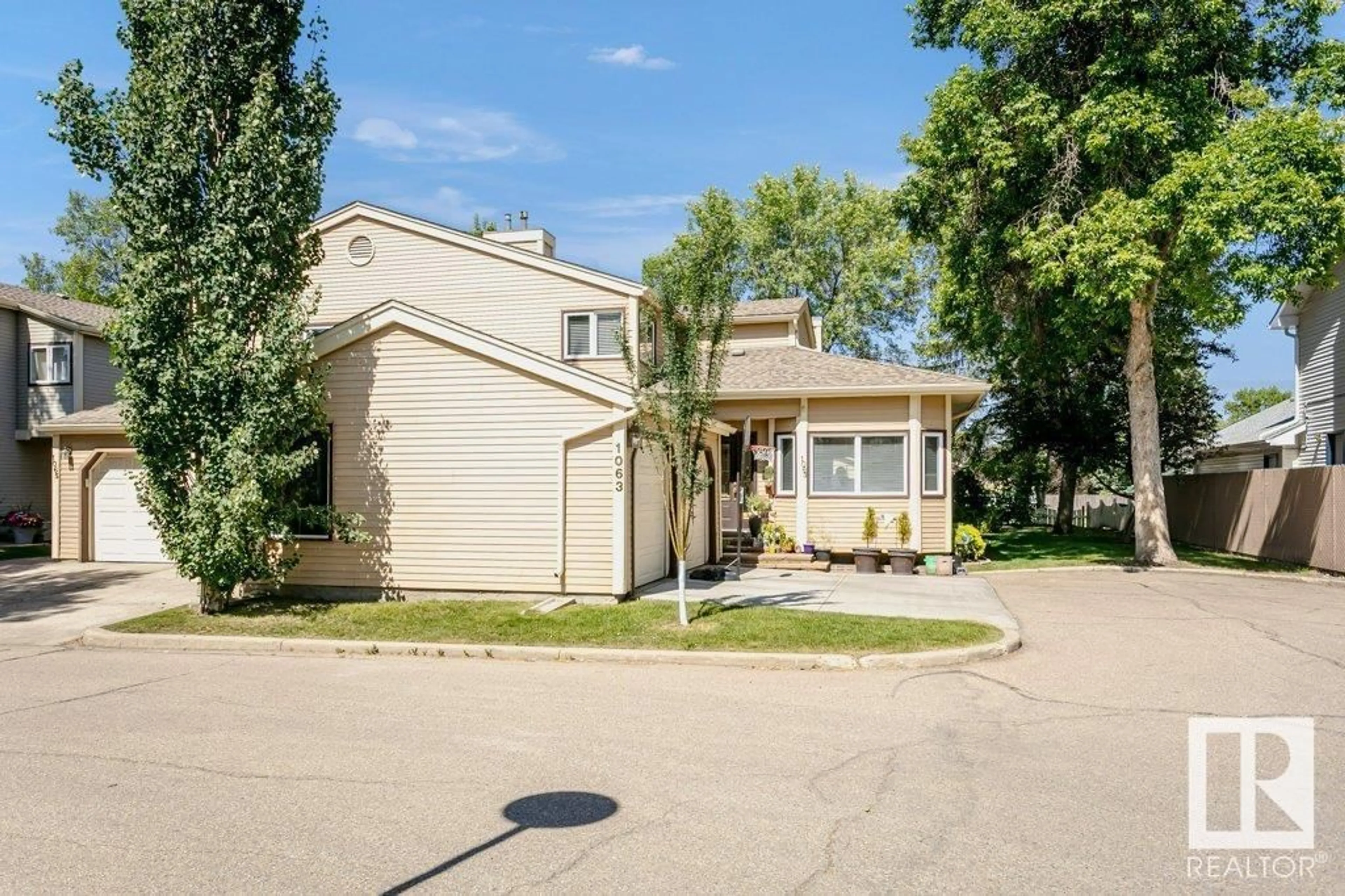 Unknown for 1063 109 ST, Edmonton Alberta T6J5G2