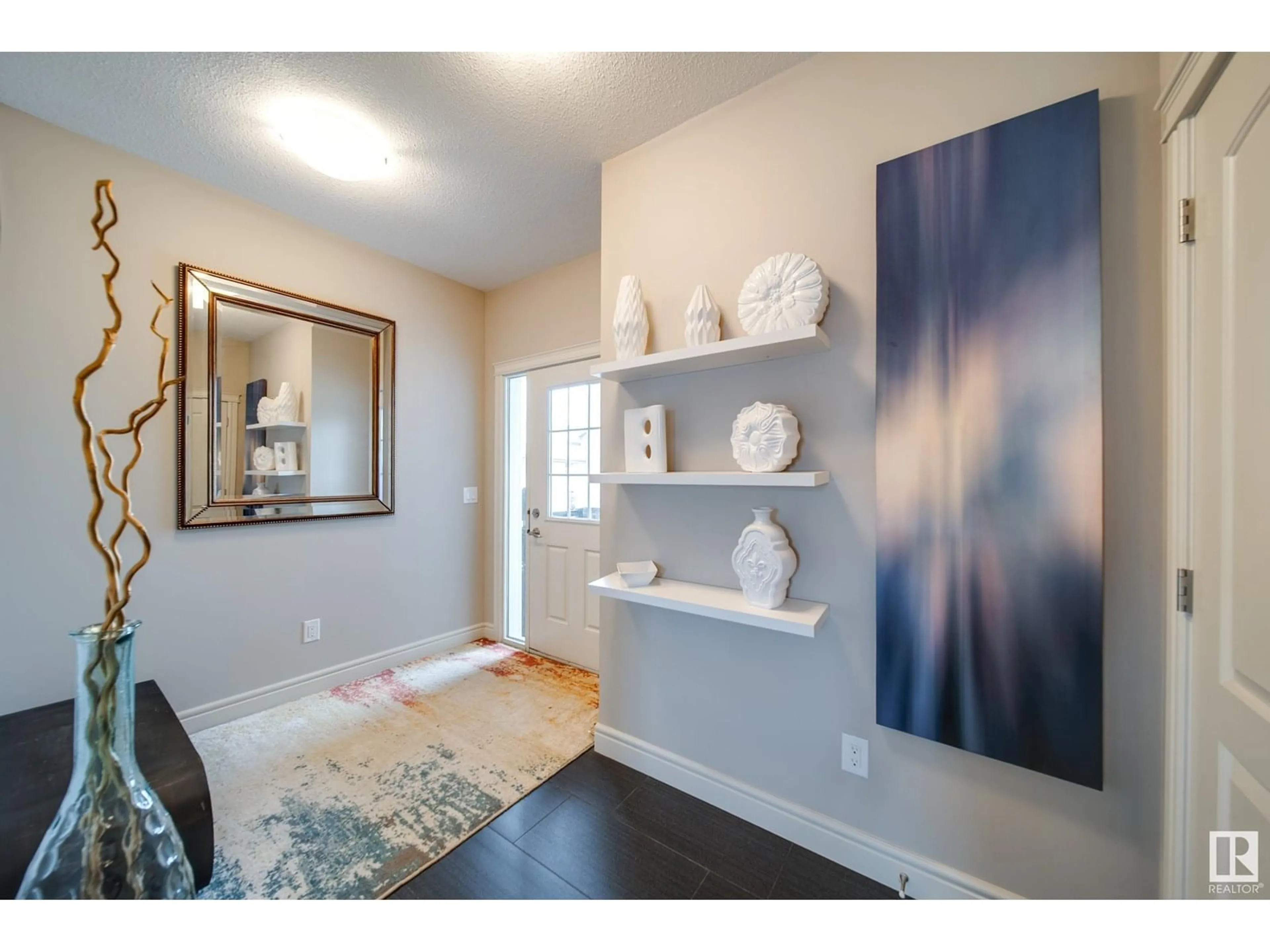 Indoor entryway for 17044 43 ST, Edmonton Alberta T5Y0Z3