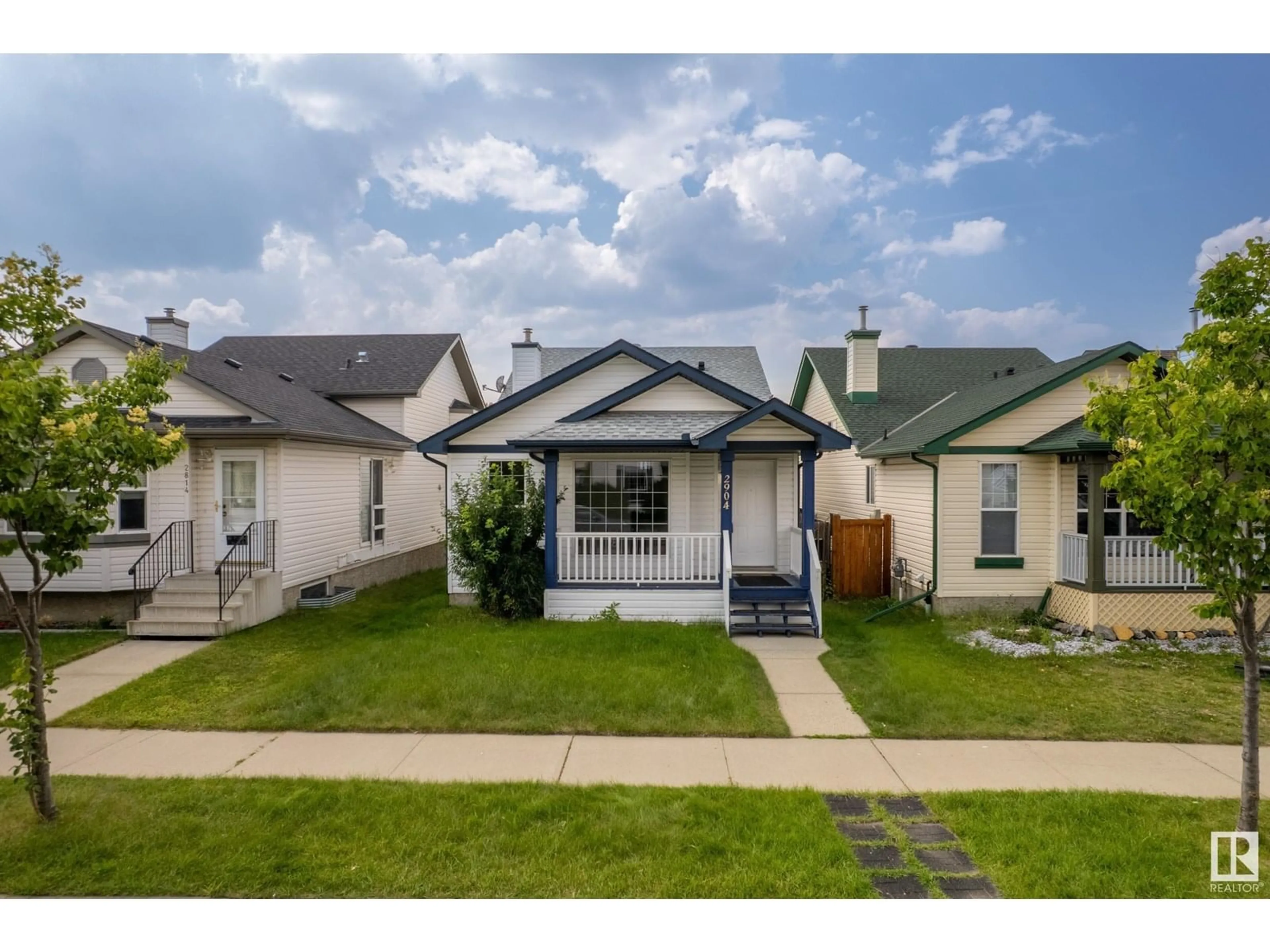 A pic from outside/outdoor area/front of a property/back of a property/a pic from drone, street for 2904 31 ST, Edmonton Alberta T6T1V1