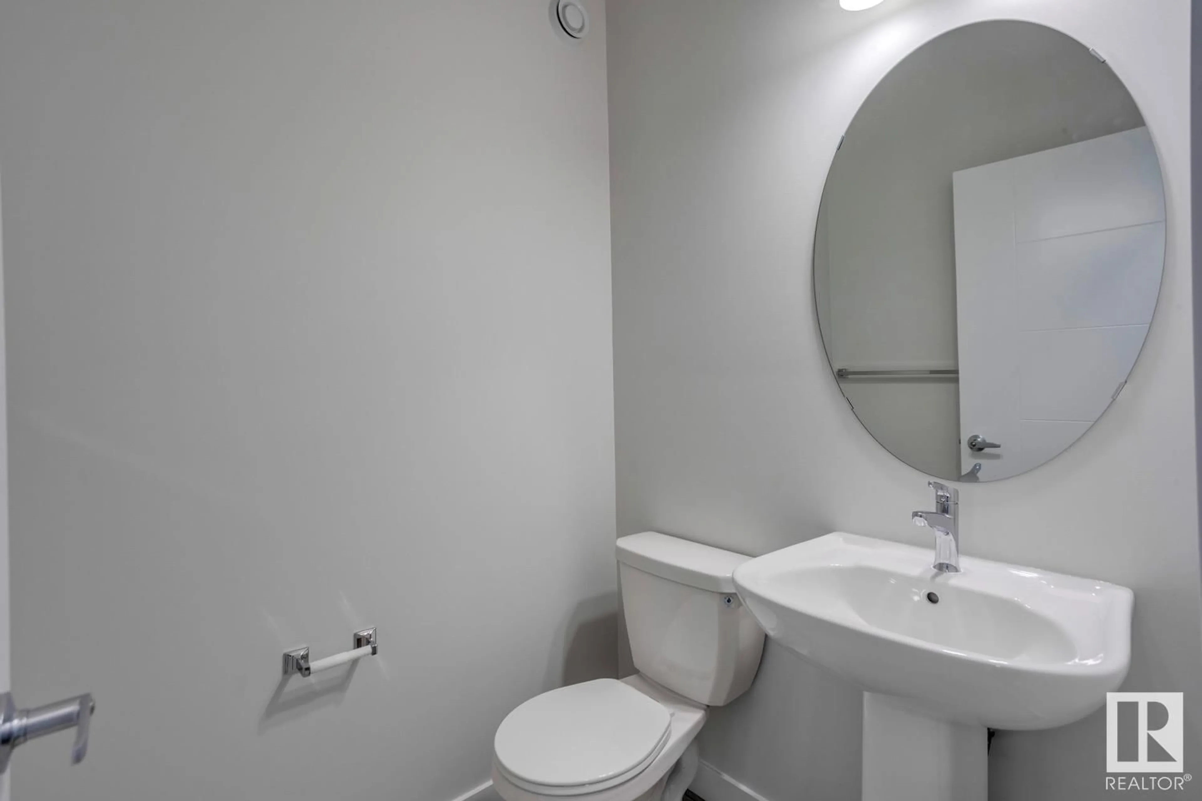 Standard bathroom, floor is not visible for NW - 2827 191 ST, Edmonton Alberta T6M3C3