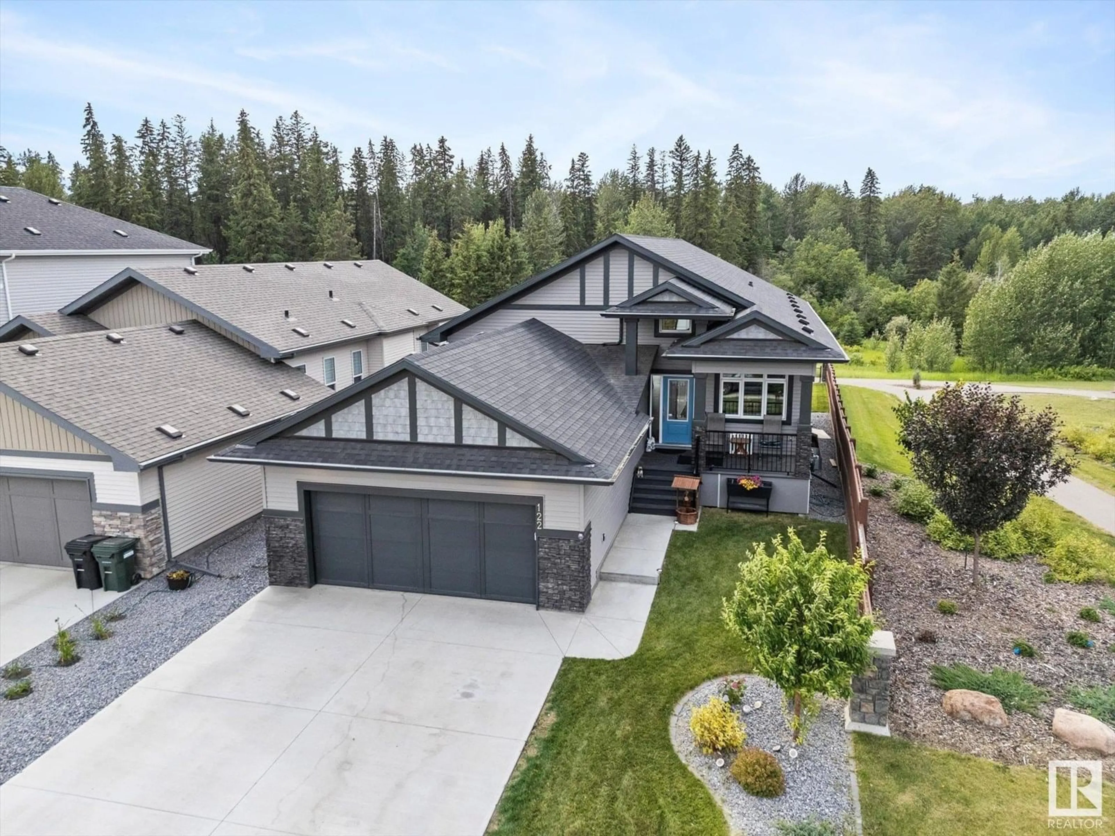 A pic from outside/outdoor area/front of a property/back of a property/a pic from drone, unknown for 122 HEMINGWAY CR, Spruce Grove Alberta T7X2X1
