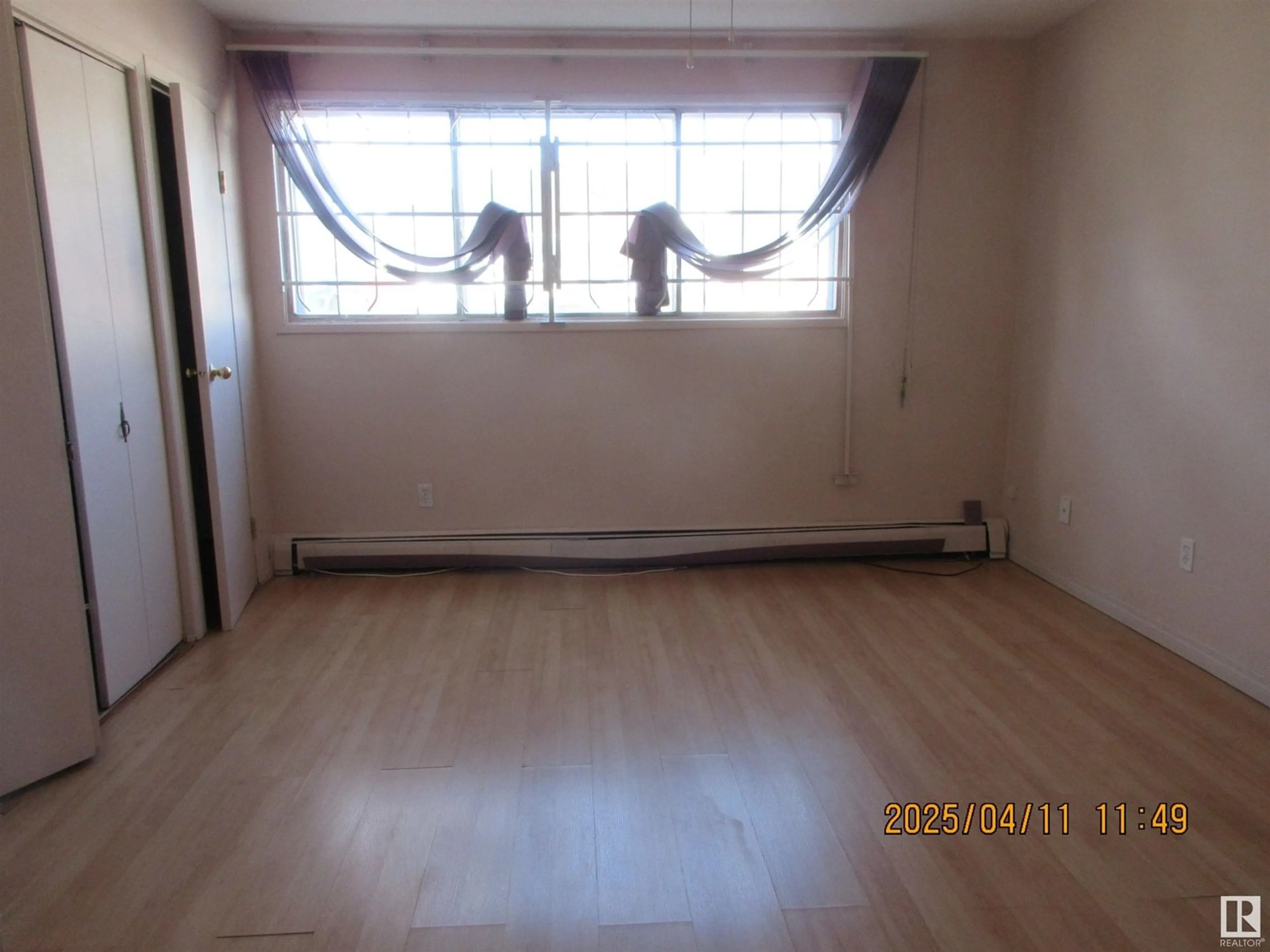 A pic of a room for #4 - 10616 123 ST, Edmonton Alberta T5N1P2
