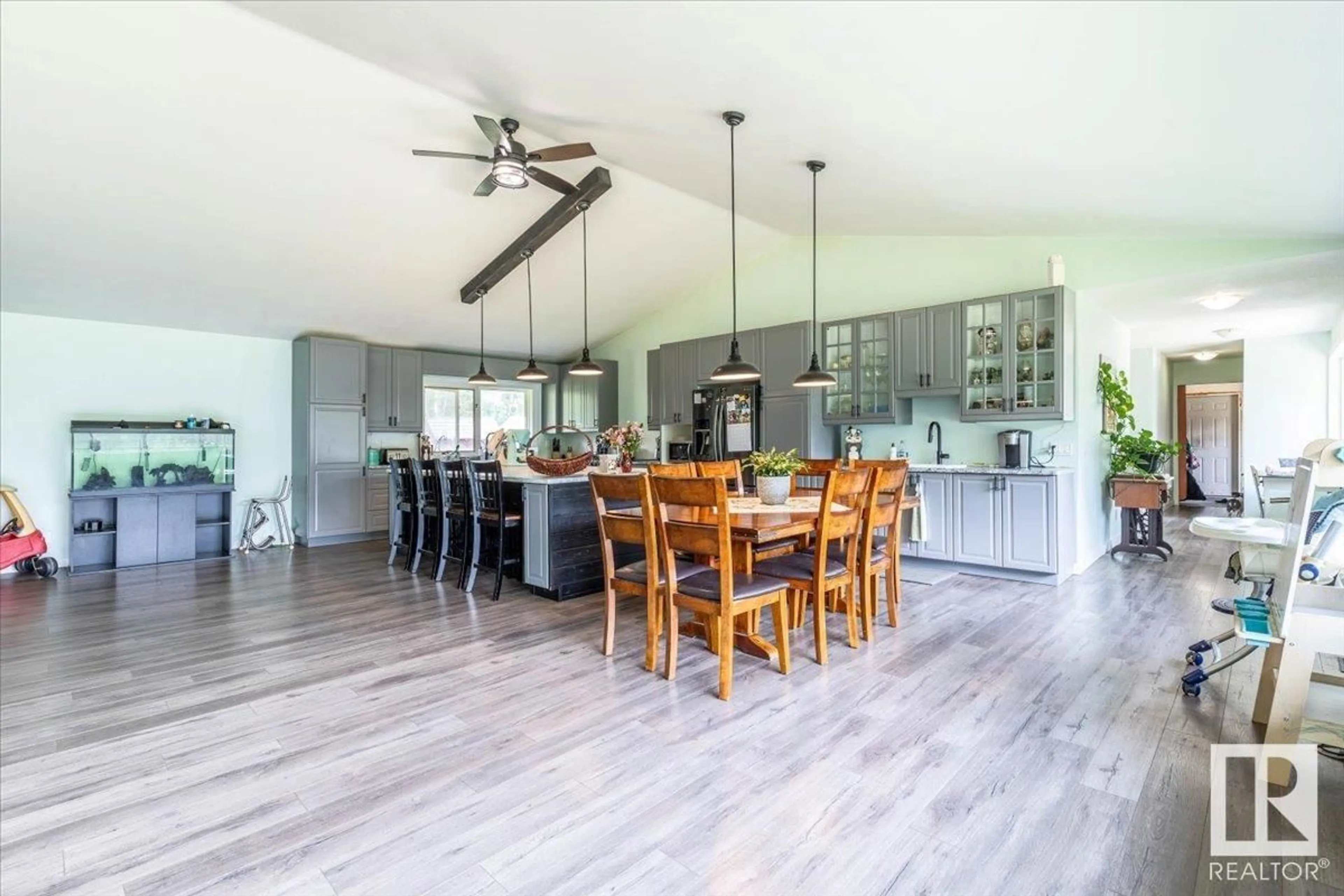 Open concept kitchen, unknown for 49464 RGE RD 200, Rural Camrose County Alberta T0B2M1