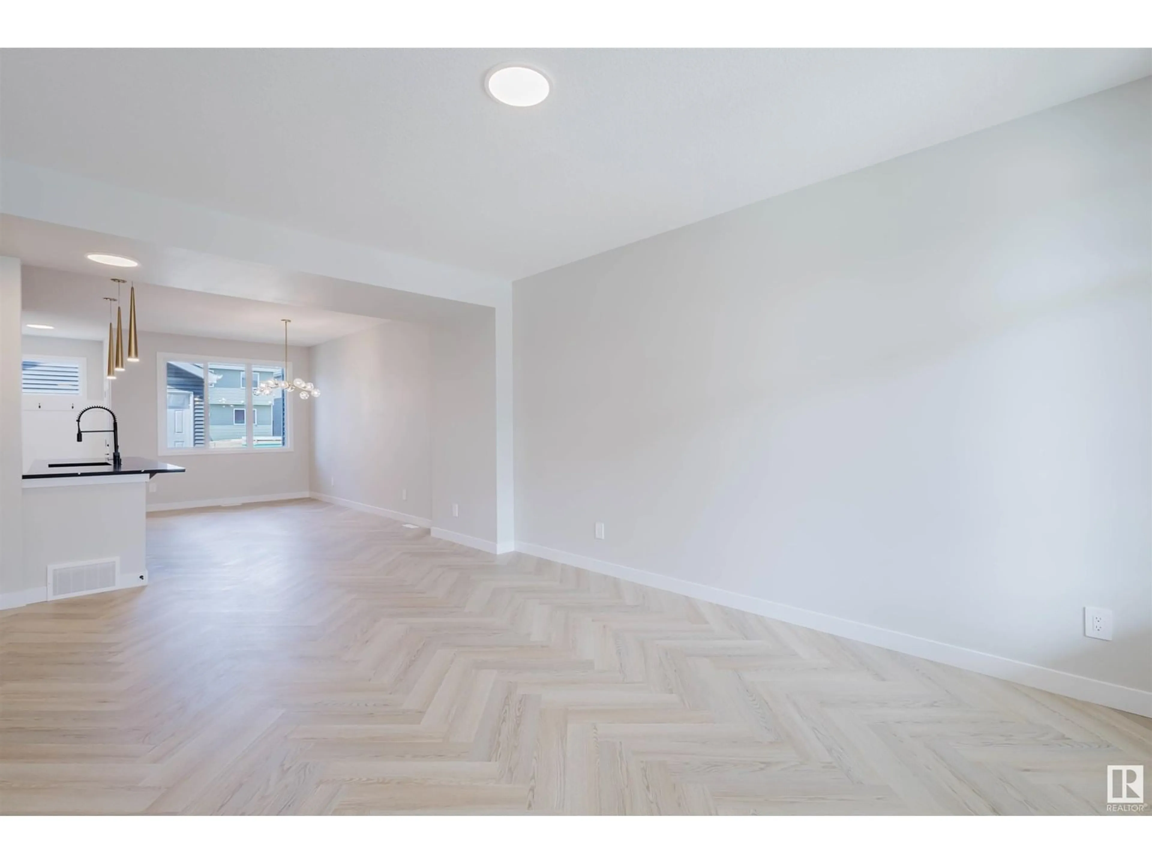 A pic of a room for 1337 KESWICK DR, Edmonton Alberta T6W4V8