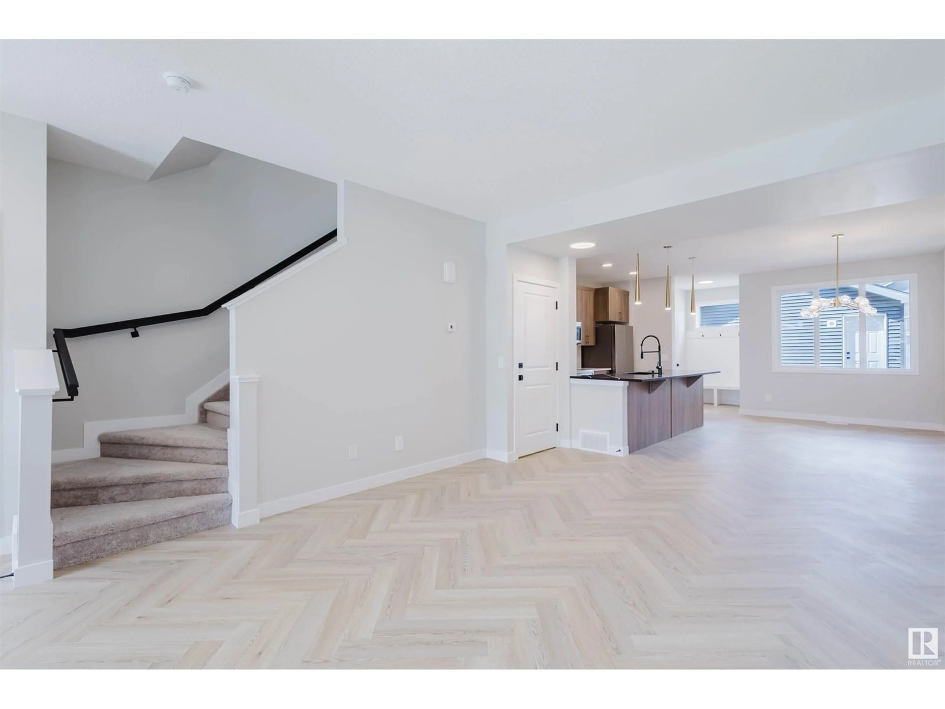 Unknown for 1337 KESWICK DR, Edmonton Alberta T6W4V8